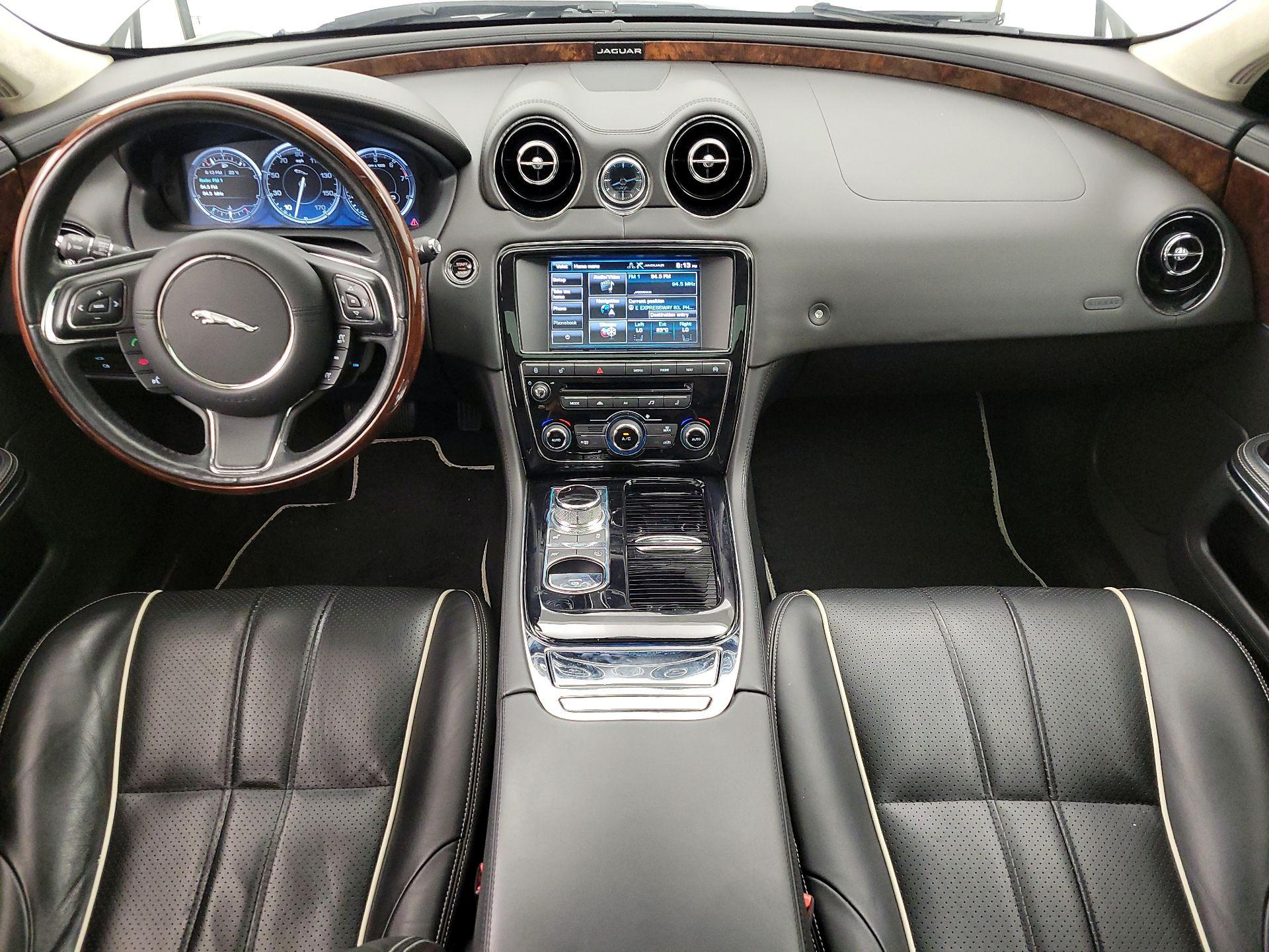 Thumbnail: 2015 Jaguar XJ - 9