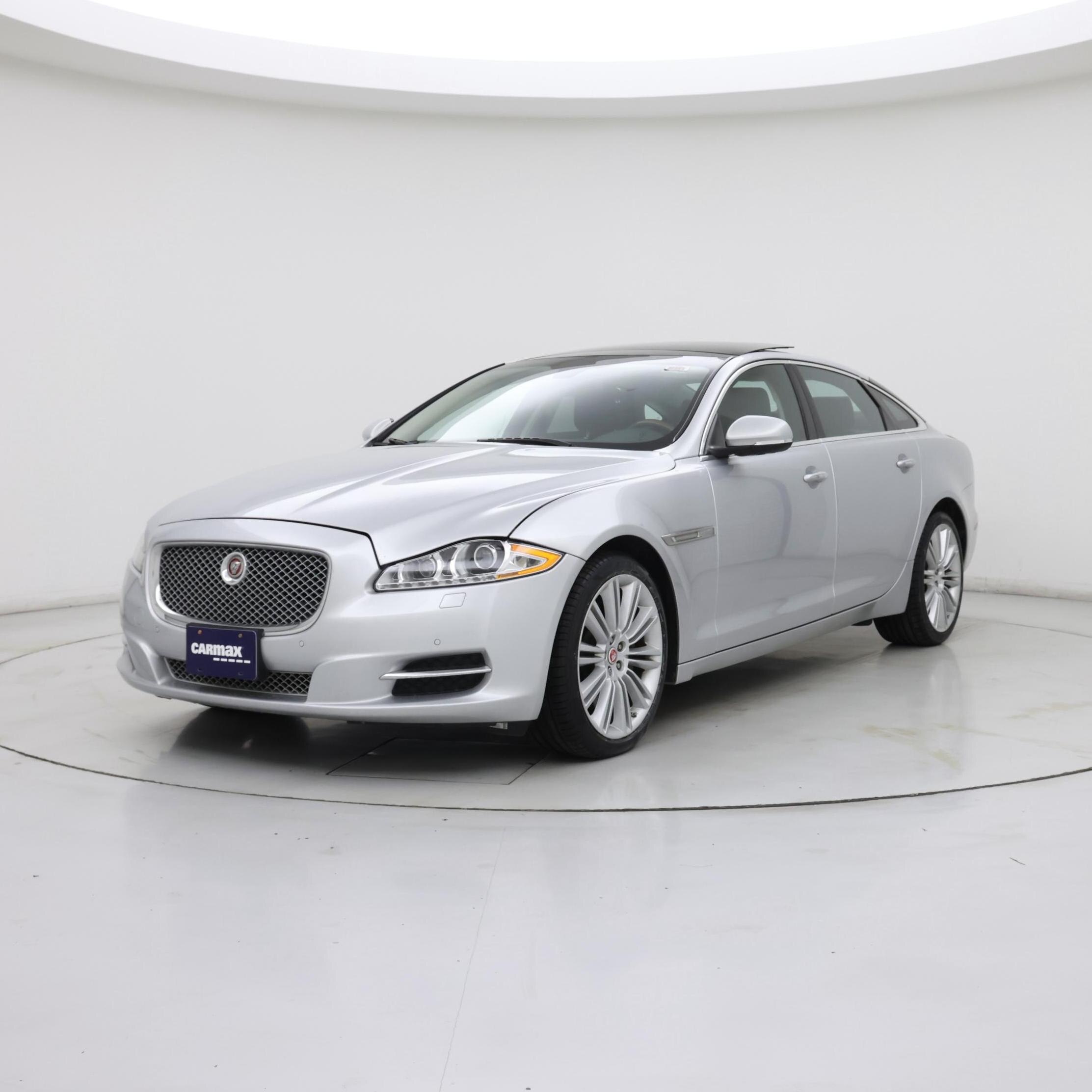 Thumbnail: 2015 Jaguar XJ - 4