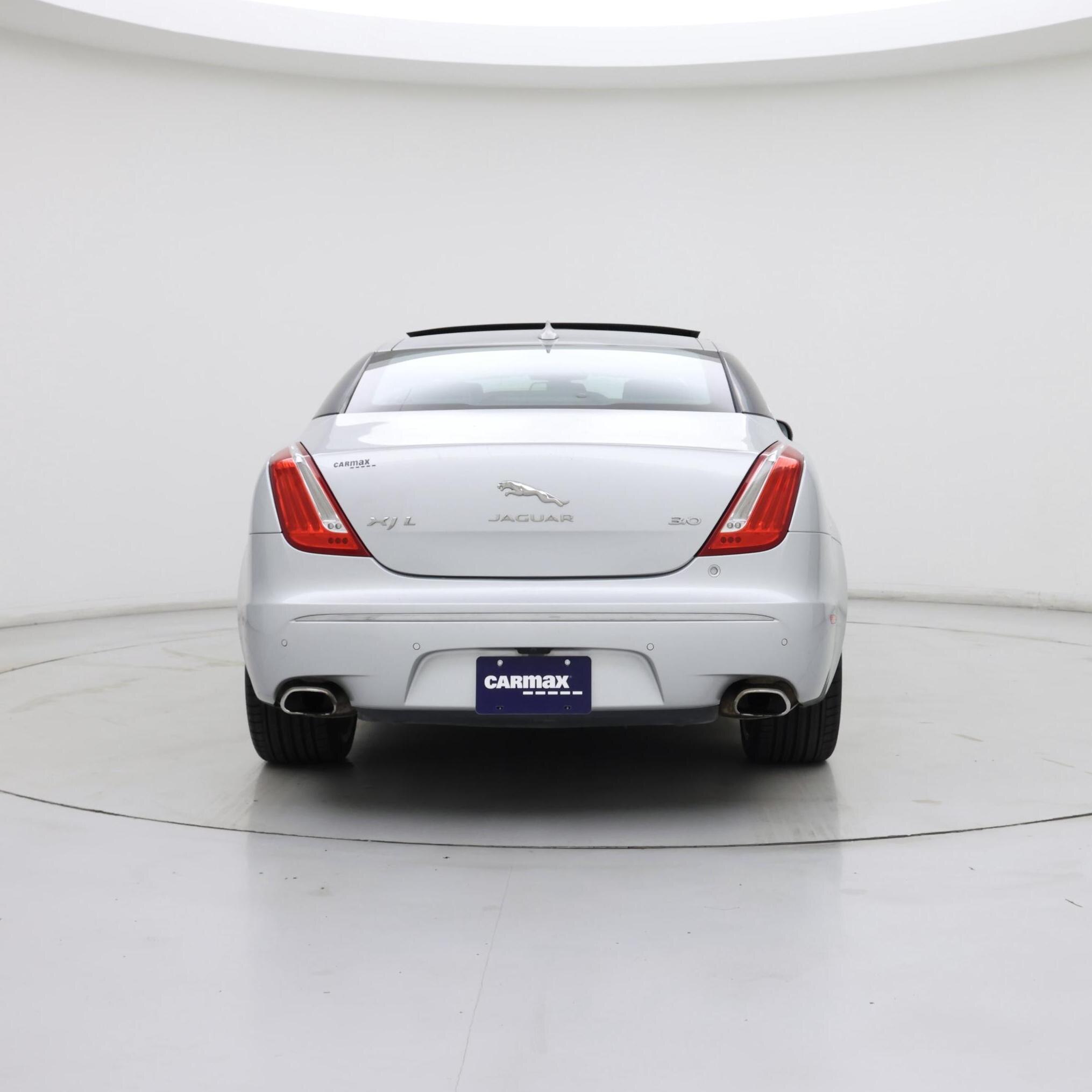 Thumbnail: 2015 Jaguar XJ - 6