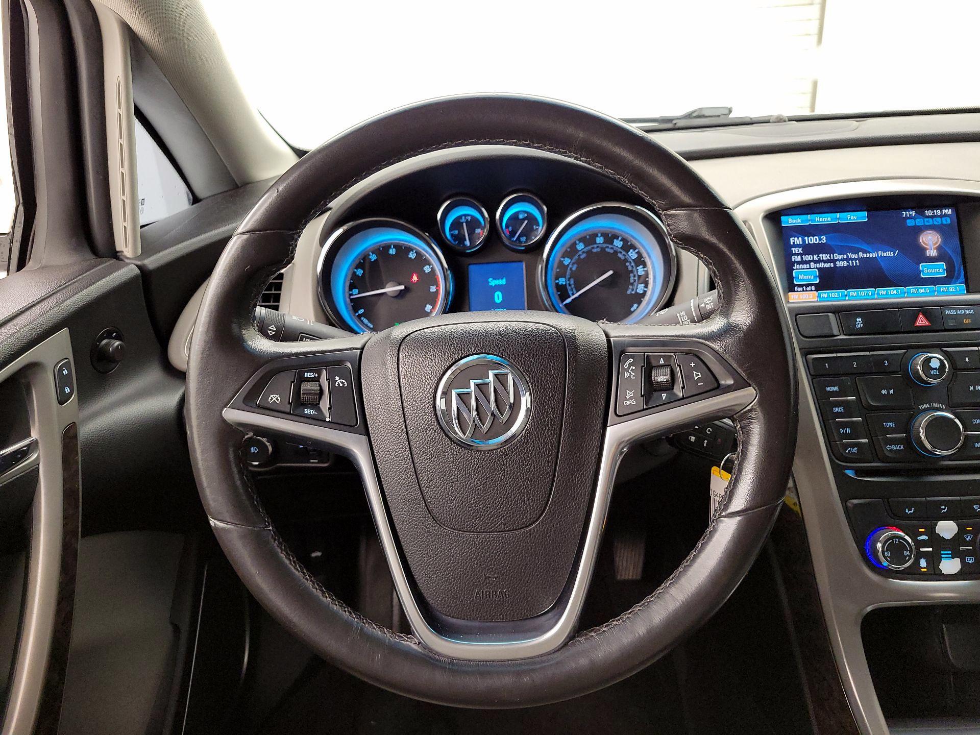 Thumbnail: 2014 Buick Verano - 10