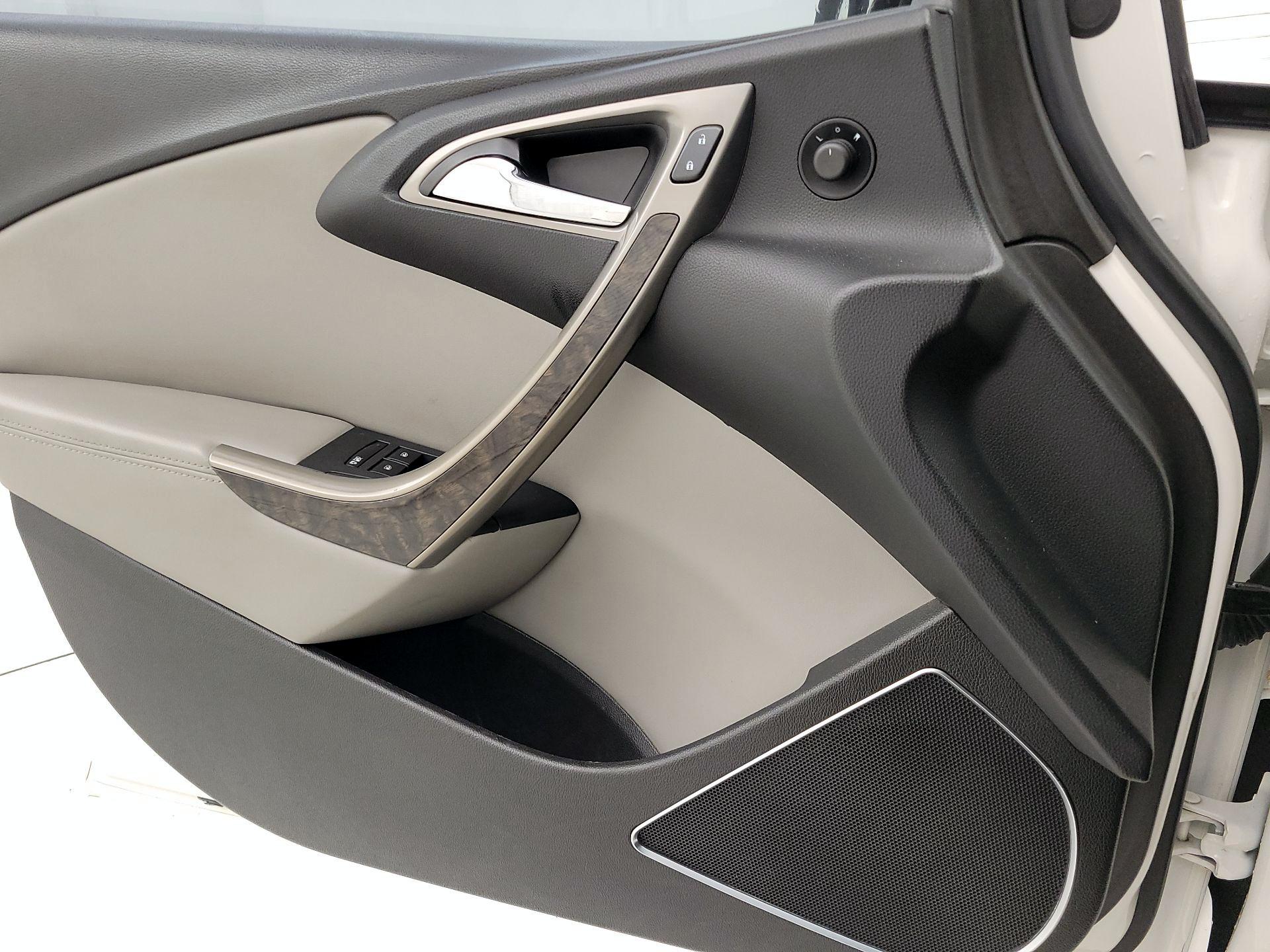 Thumbnail: 2014 Buick Verano - 12