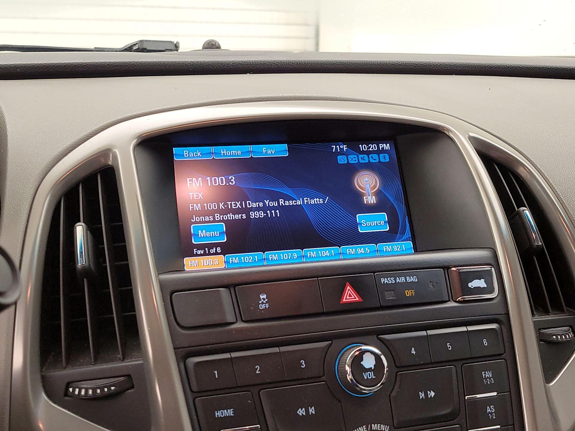 Thumbnail: 2014 Buick Verano - 15
