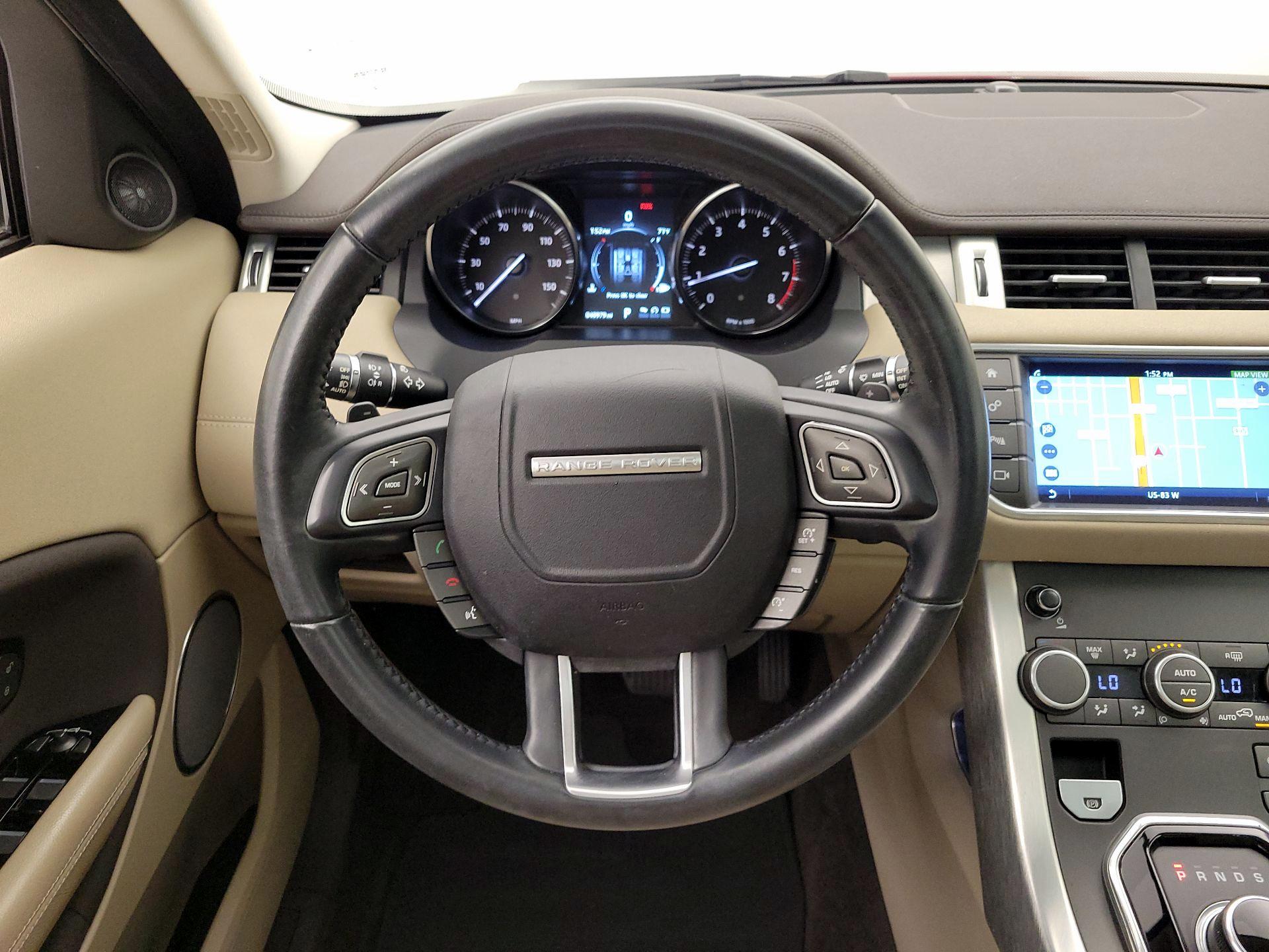 Thumbnail: 2017 Land Rover Range Rover Evoque - 10