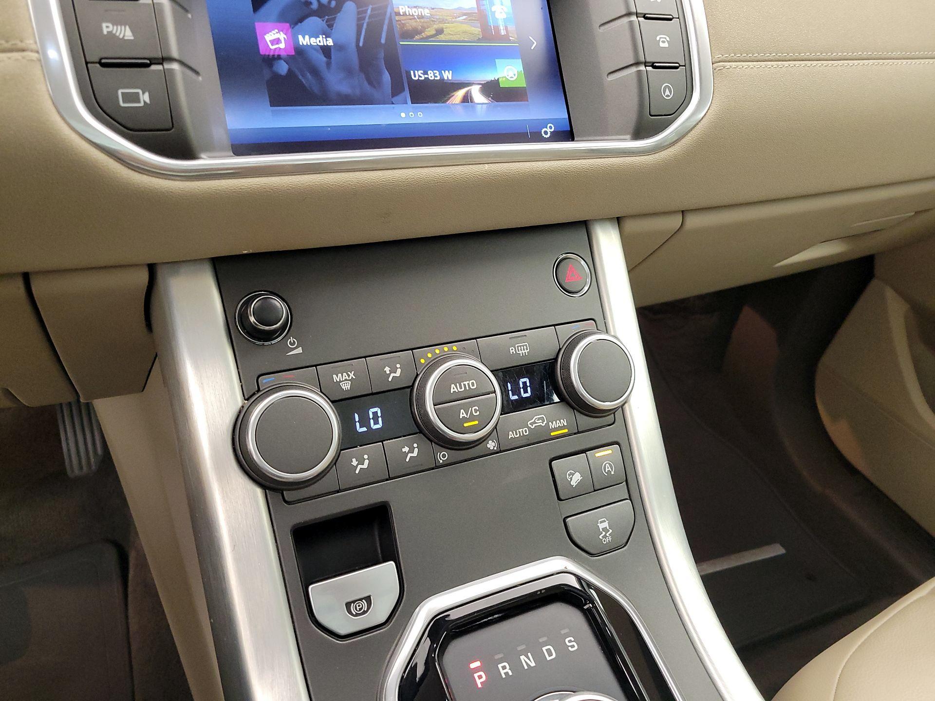 Thumbnail: 2017 Land Rover Range Rover Evoque - 17