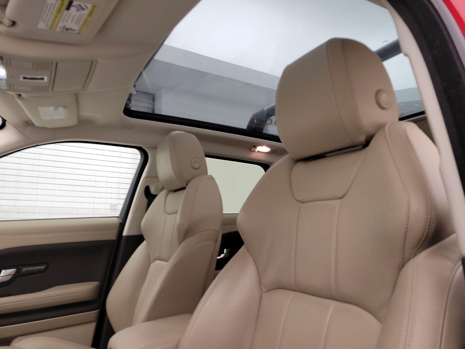 Thumbnail: 2017 Land Rover Range Rover Evoque - 20