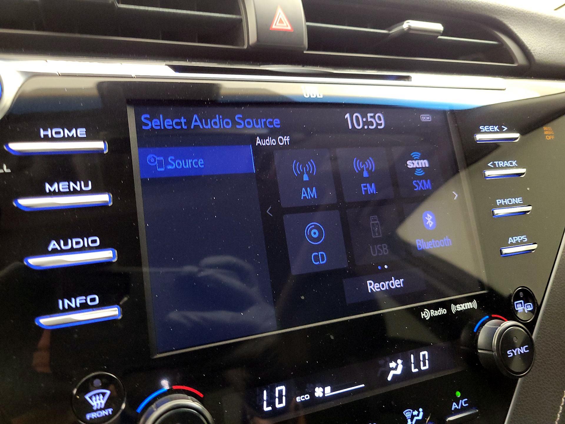 Thumbnail: 2018 Toyota Camry - 15