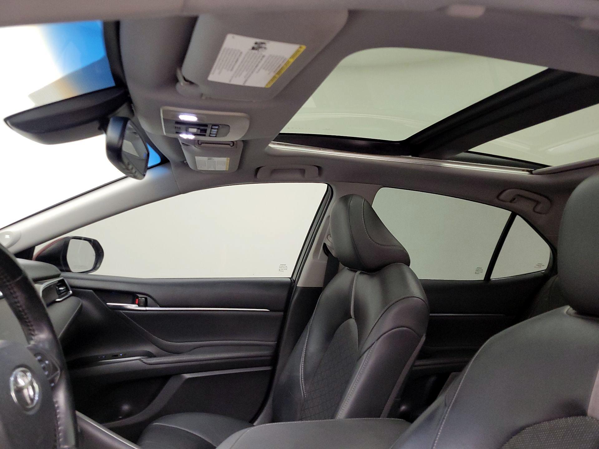 Thumbnail: 2018 Toyota Camry - 19