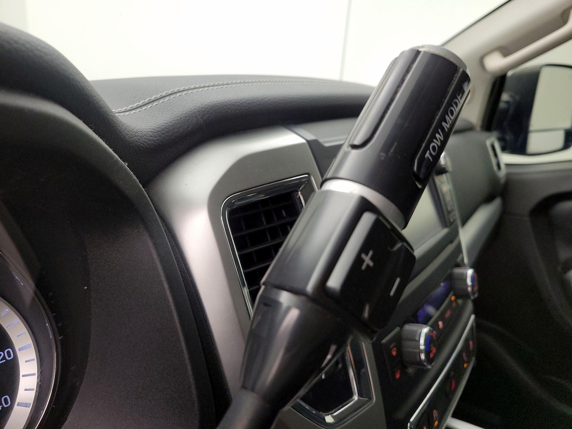Thumbnail: 2017 Nissan Titan - 17