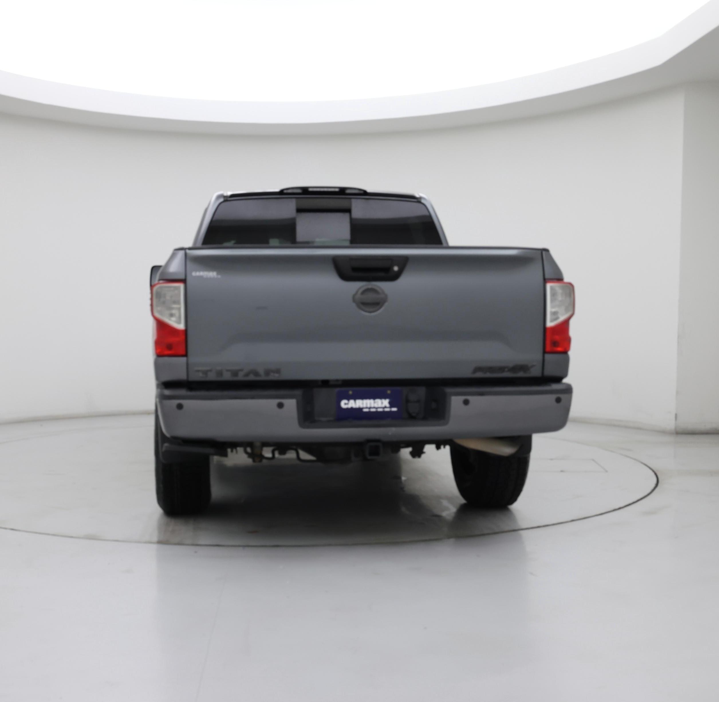 Thumbnail: 2017 Nissan Titan - 6