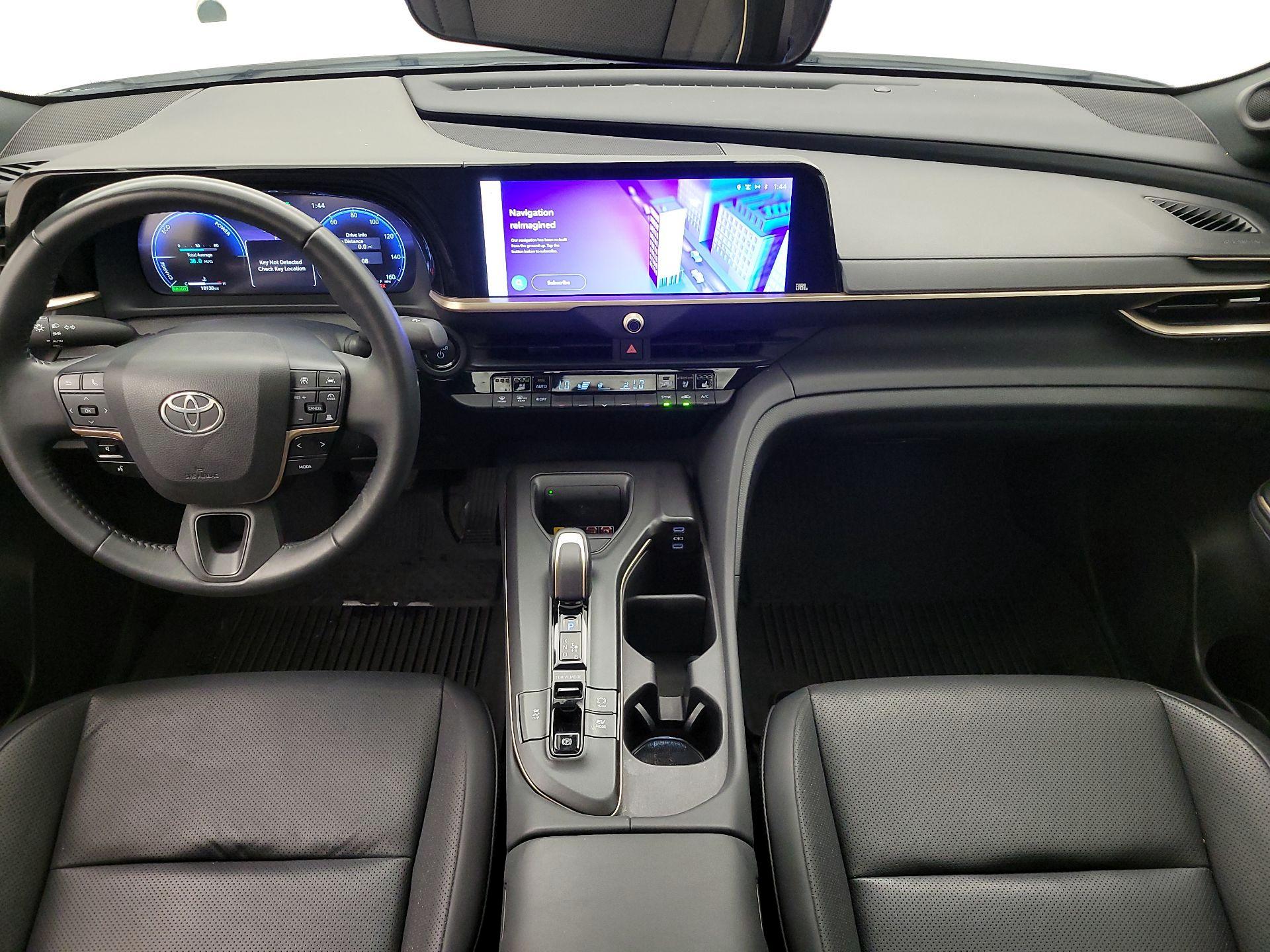 Thumbnail: 2023 Toyota Crown - 9