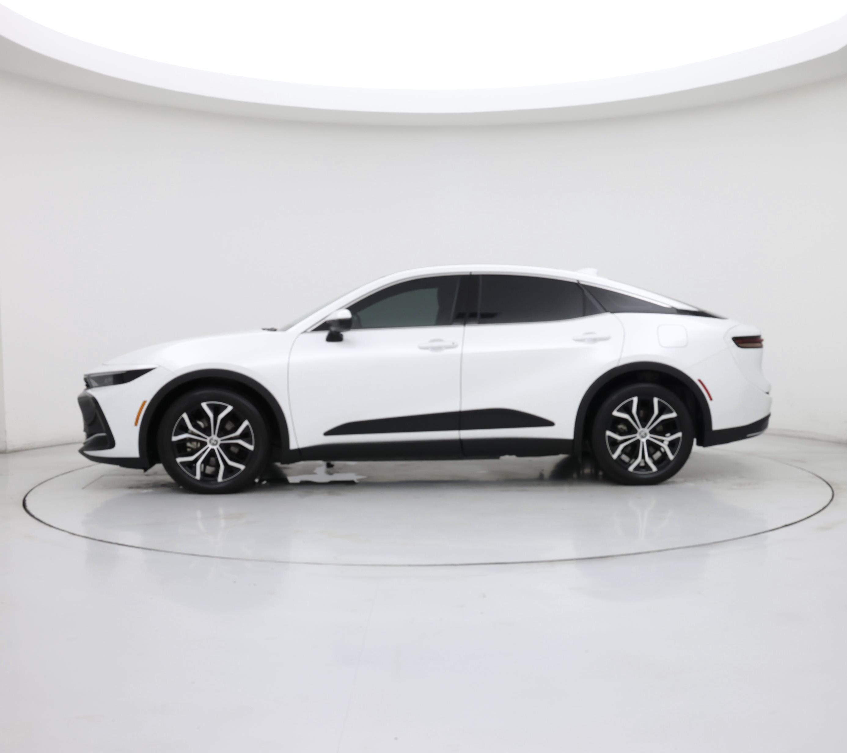 Thumbnail: 2023 Toyota Crown - 3