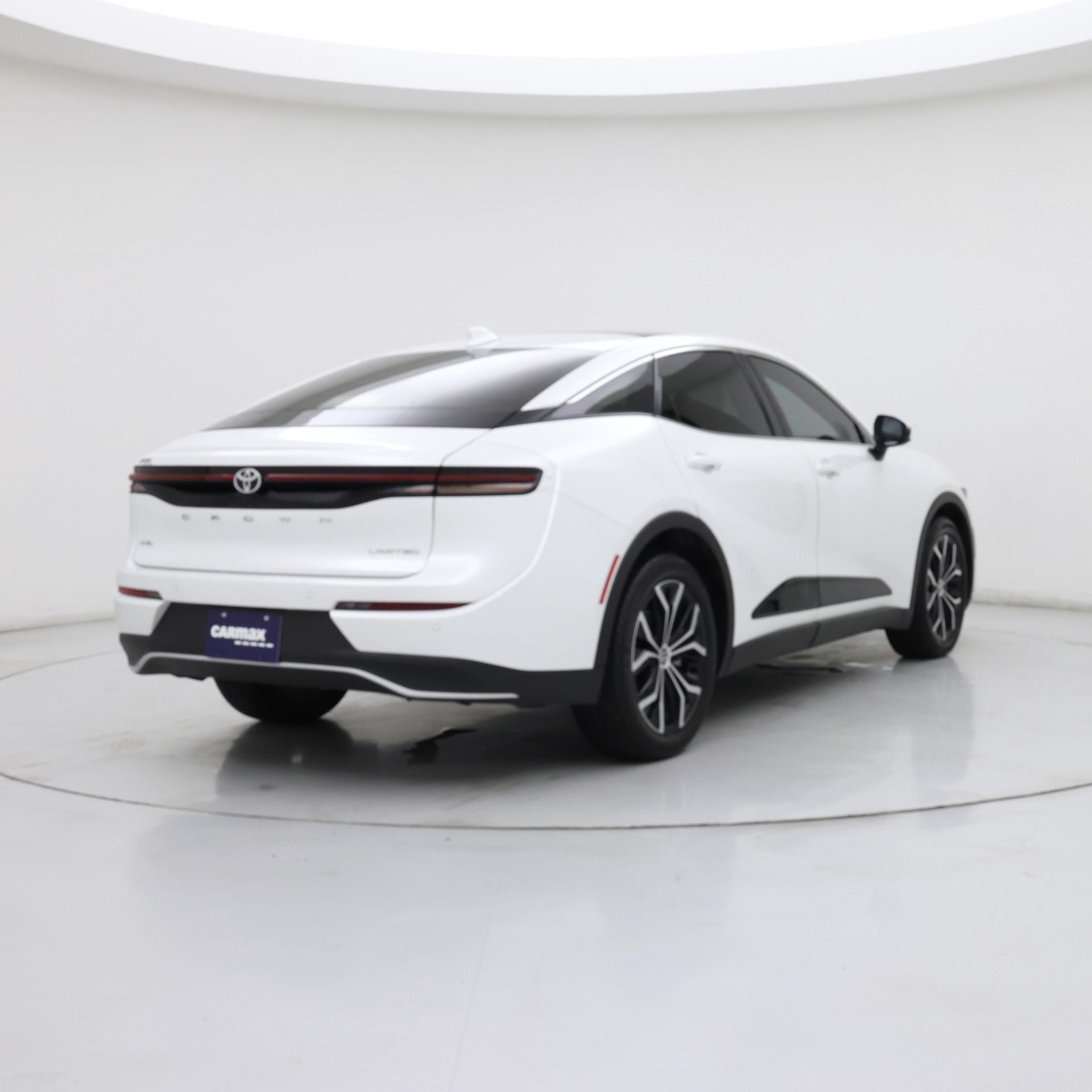 Thumbnail: 2023 Toyota Crown - 8
