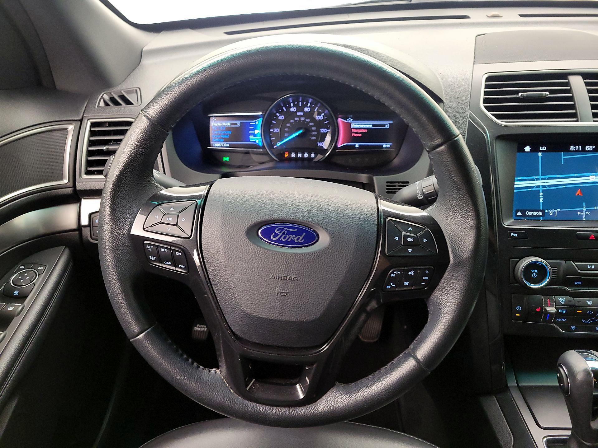 Thumbnail: 2019 Ford Explorer - 10