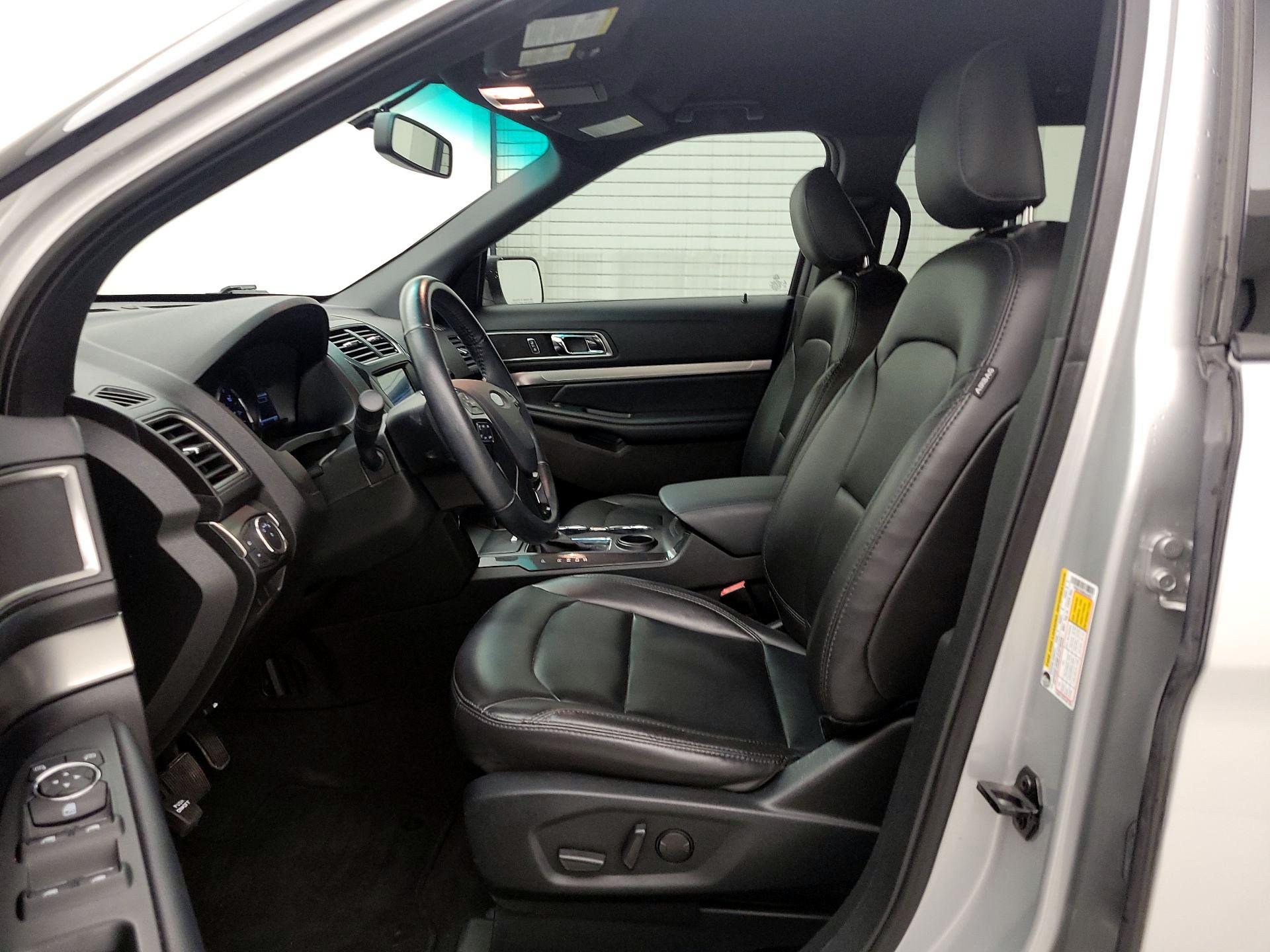 Thumbnail: 2019 Ford Explorer - 11