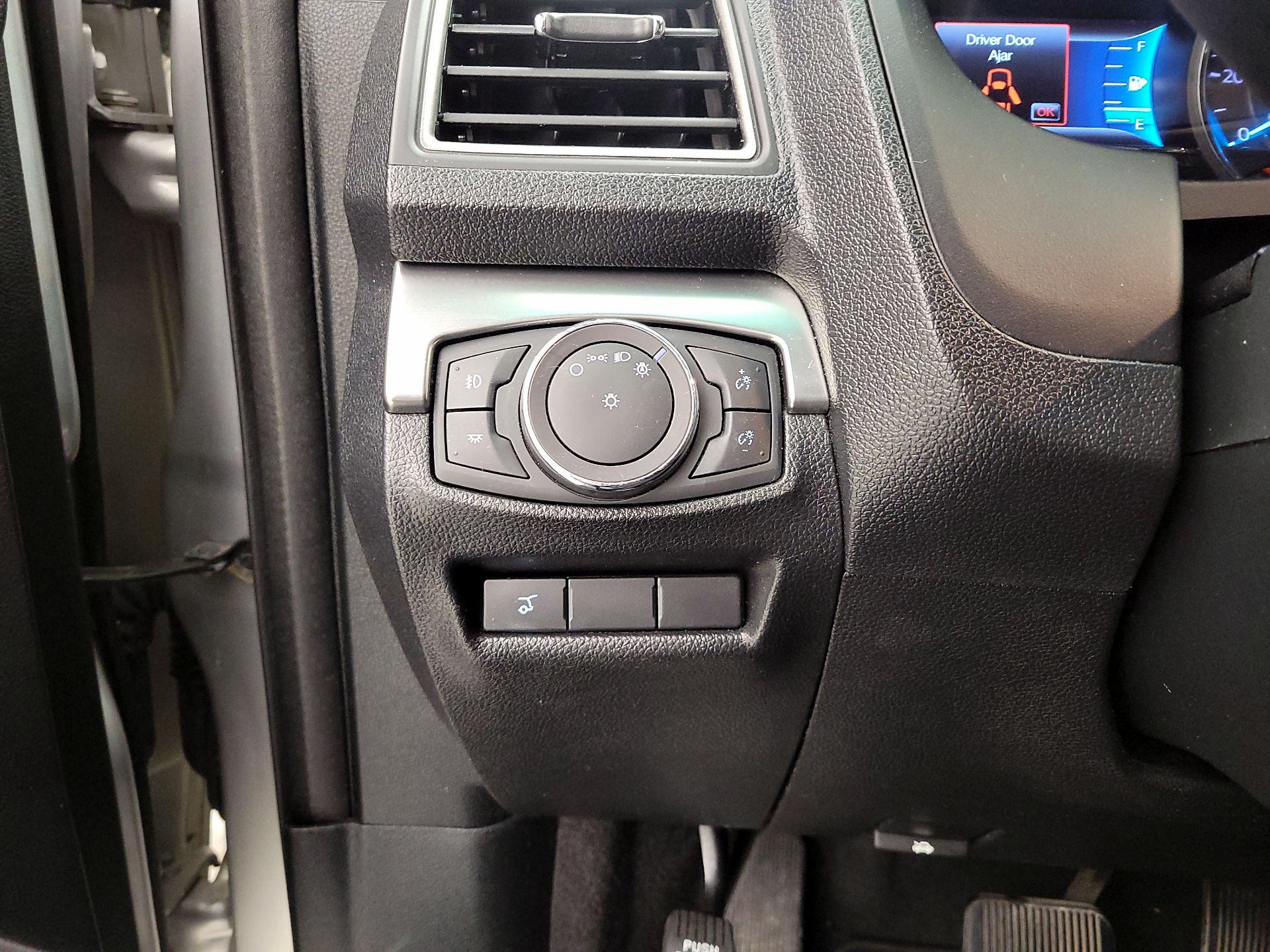 Thumbnail: 2019 Ford Explorer - 13