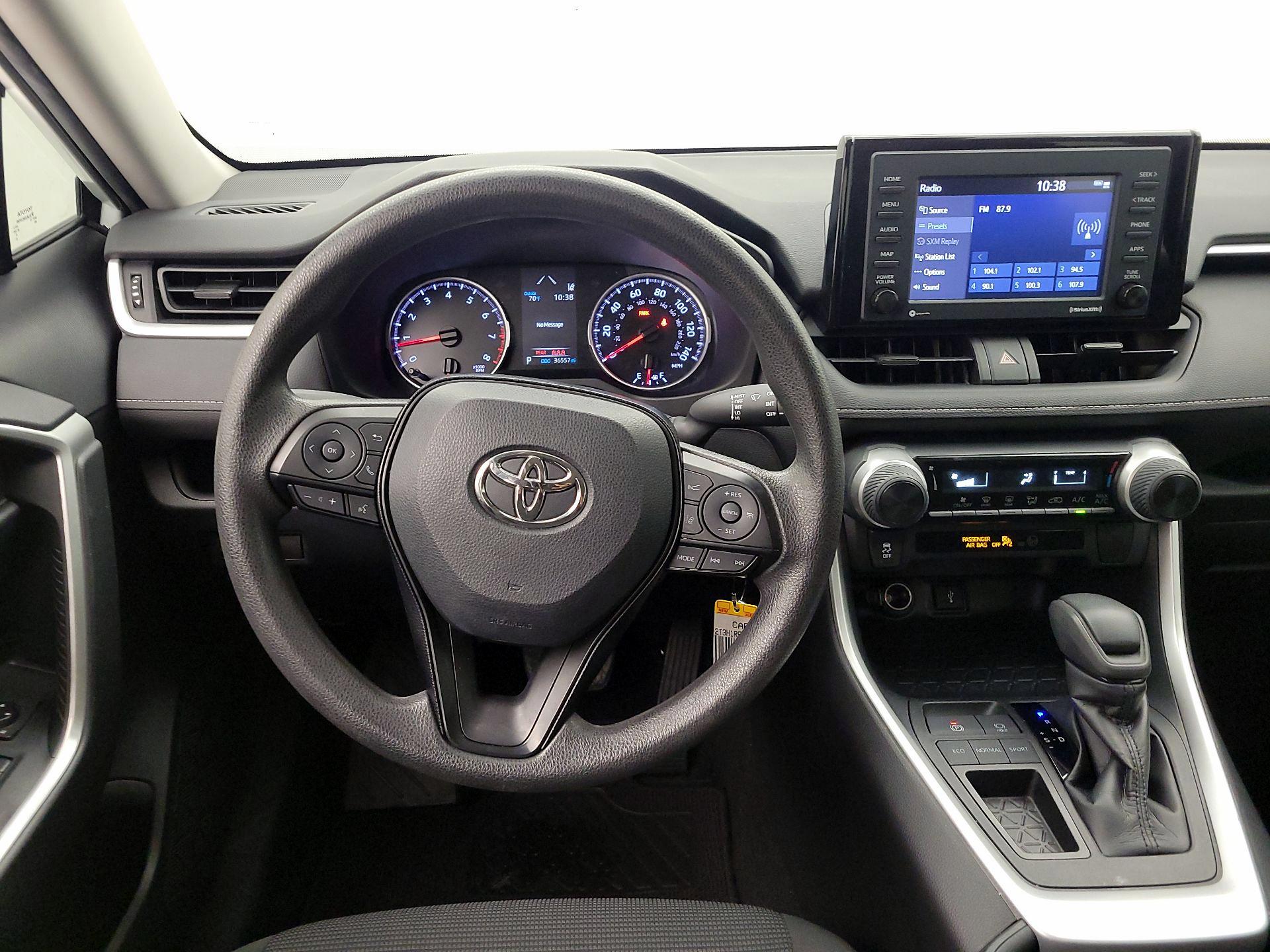 Thumbnail: 2020 Toyota RAV4 - 10