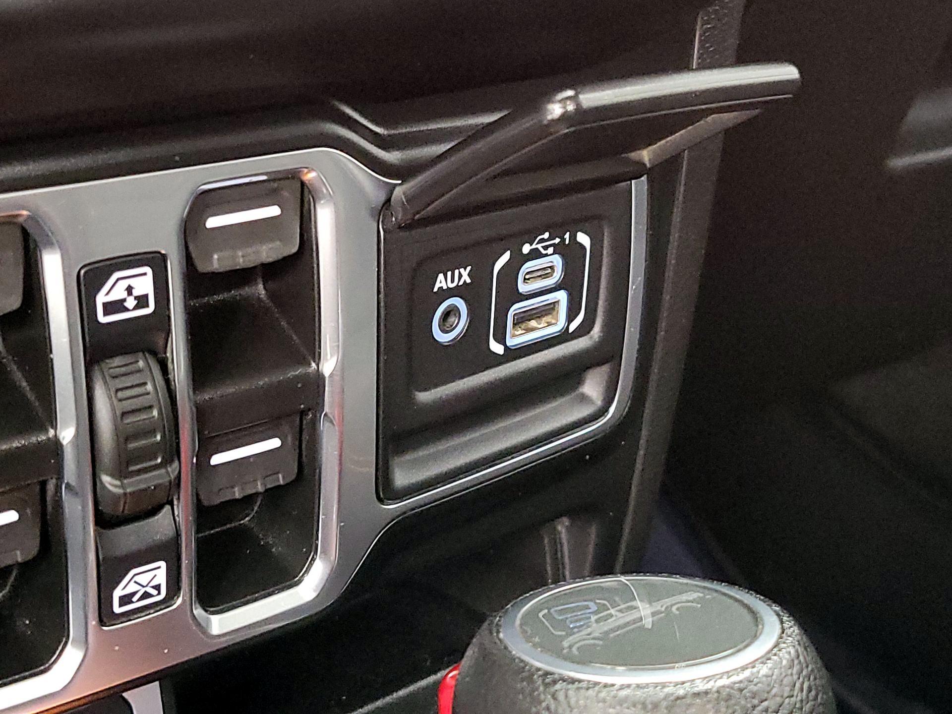 Thumbnail: 2022 Jeep Gladiator - 19