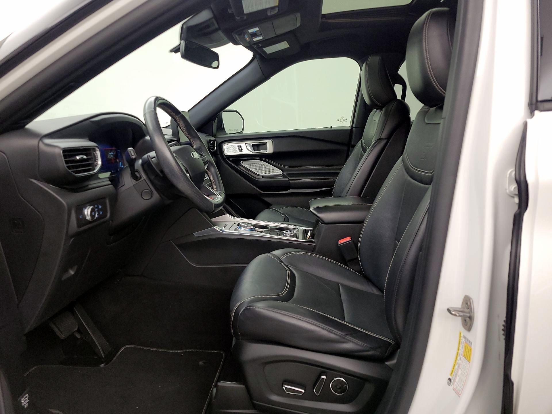 Thumbnail: 2020 Ford Explorer - 11
