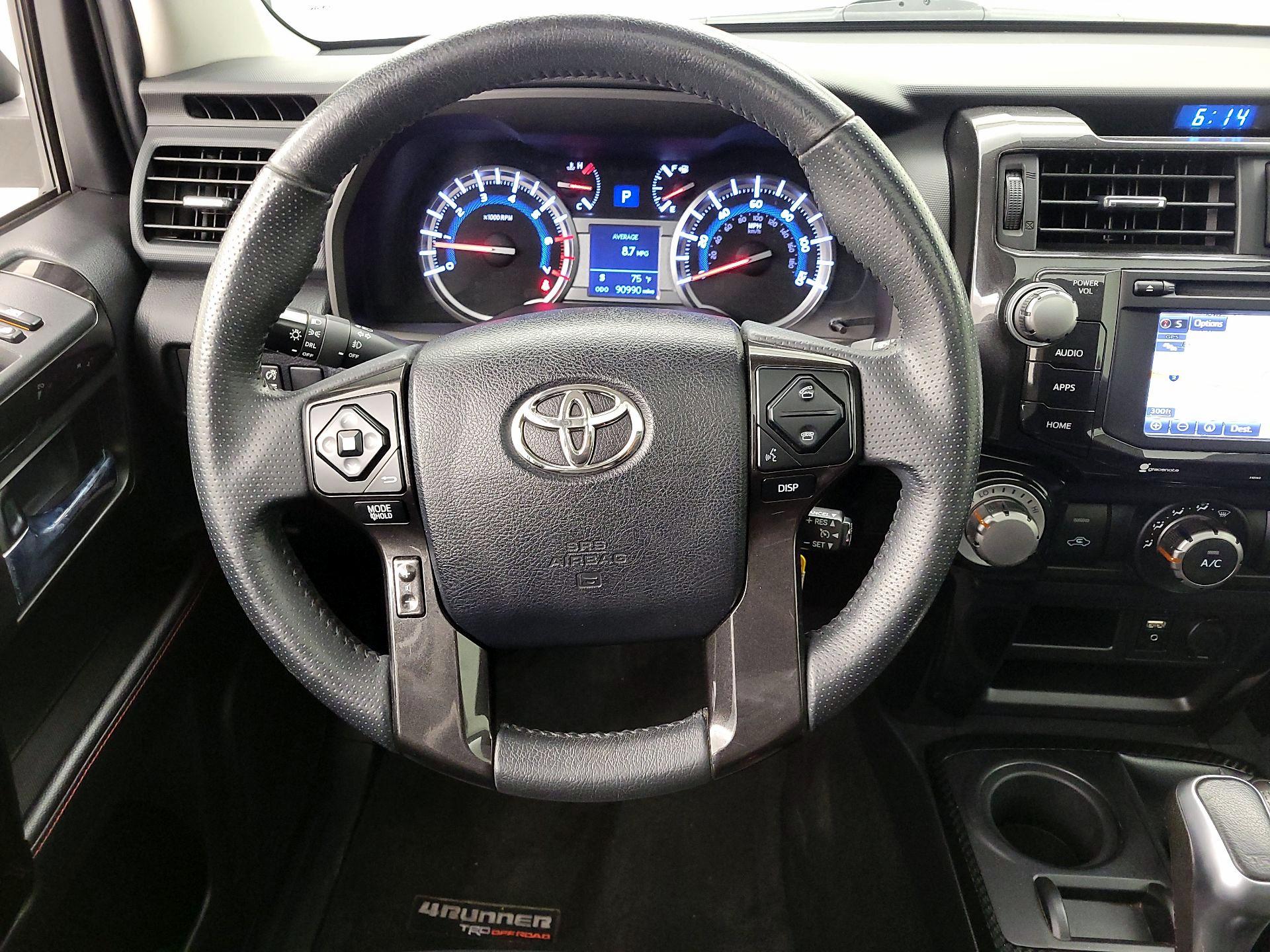 Thumbnail: 2017 Toyota 4Runner - 10