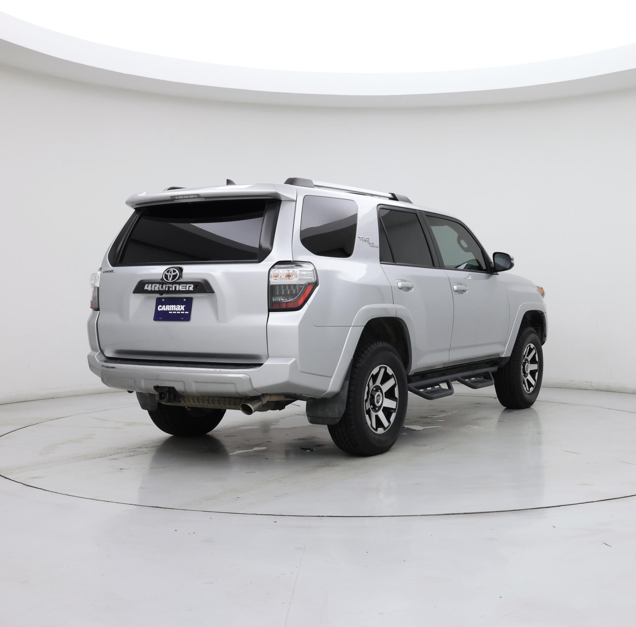 Thumbnail: 2017 Toyota 4Runner - 8