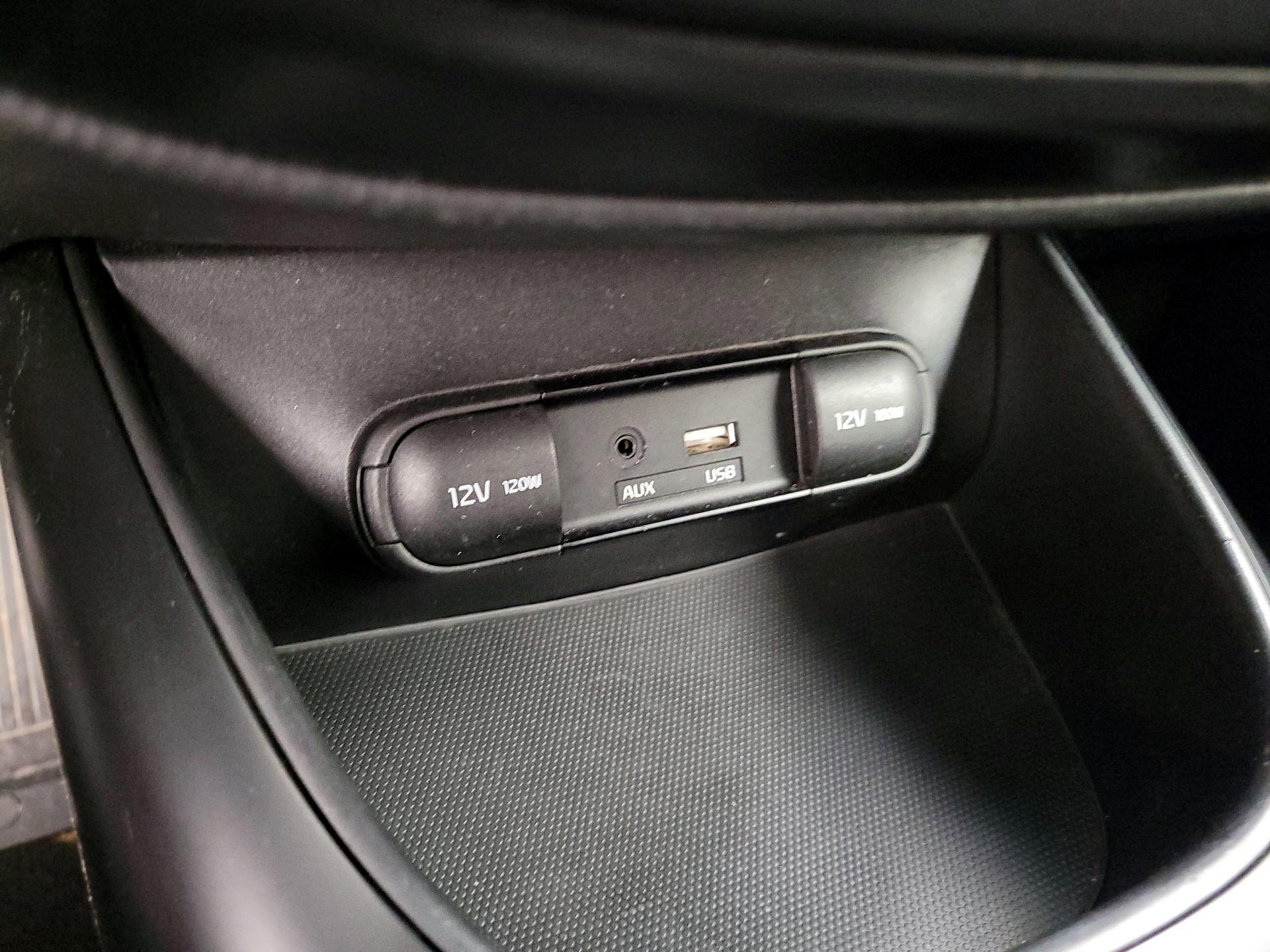 Thumbnail: 2019 Kia Soul - 18