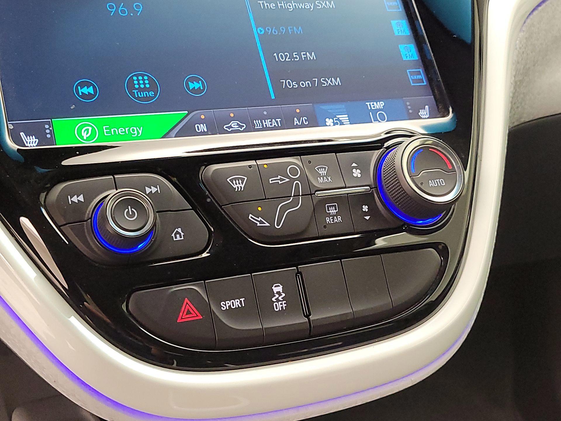Thumbnail: 2021 Chevrolet Bolt EV - 16