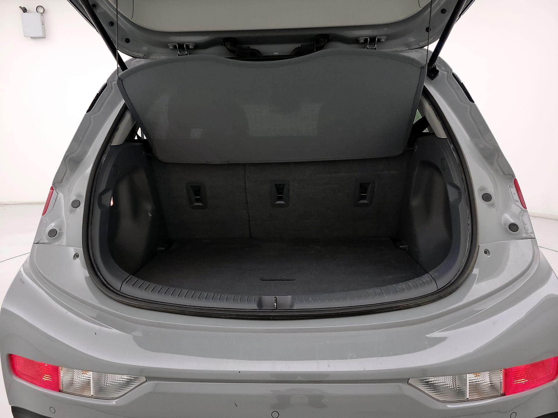 Thumbnail: 2021 Chevrolet Bolt EV - 19