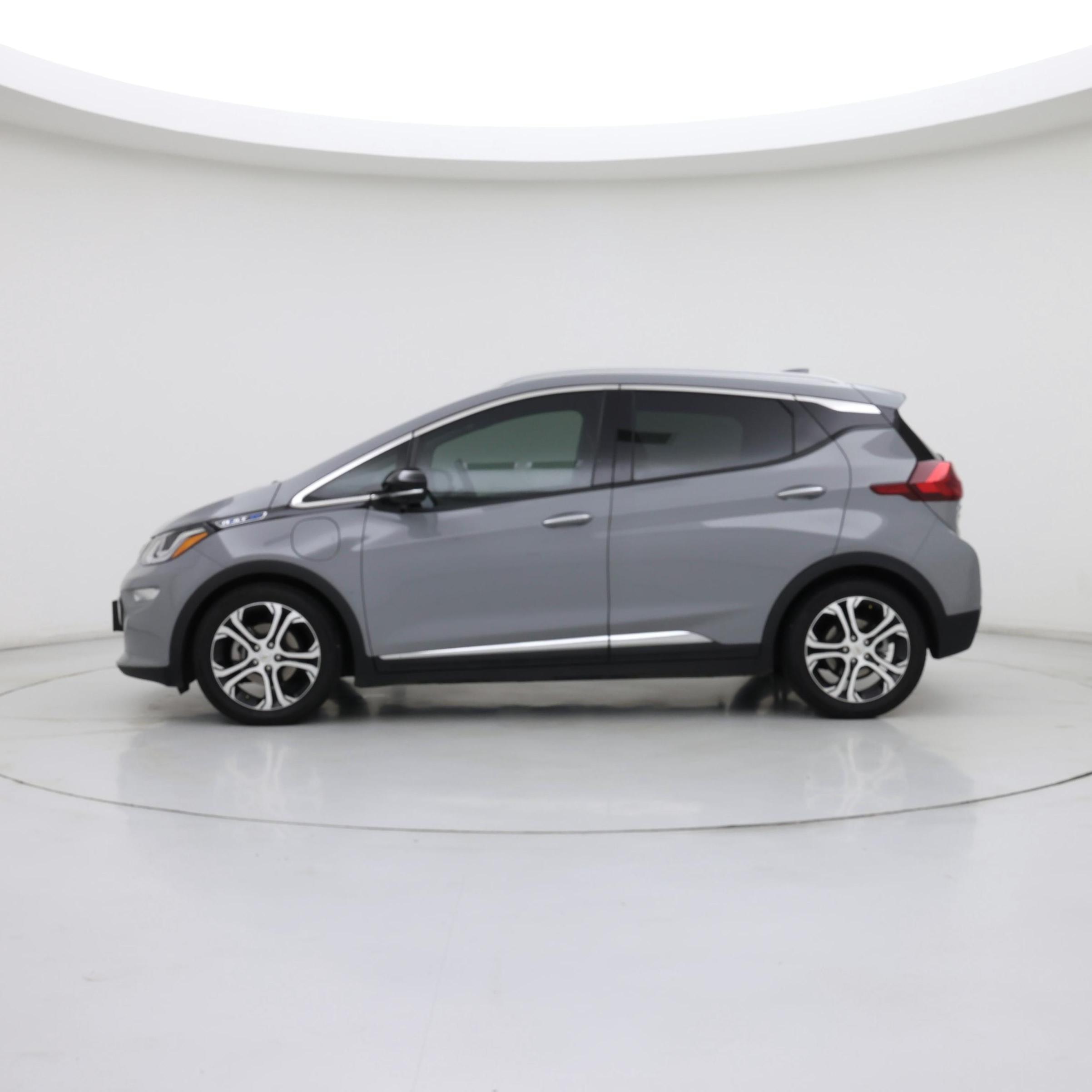 Thumbnail: 2021 Chevrolet Bolt EV - 3