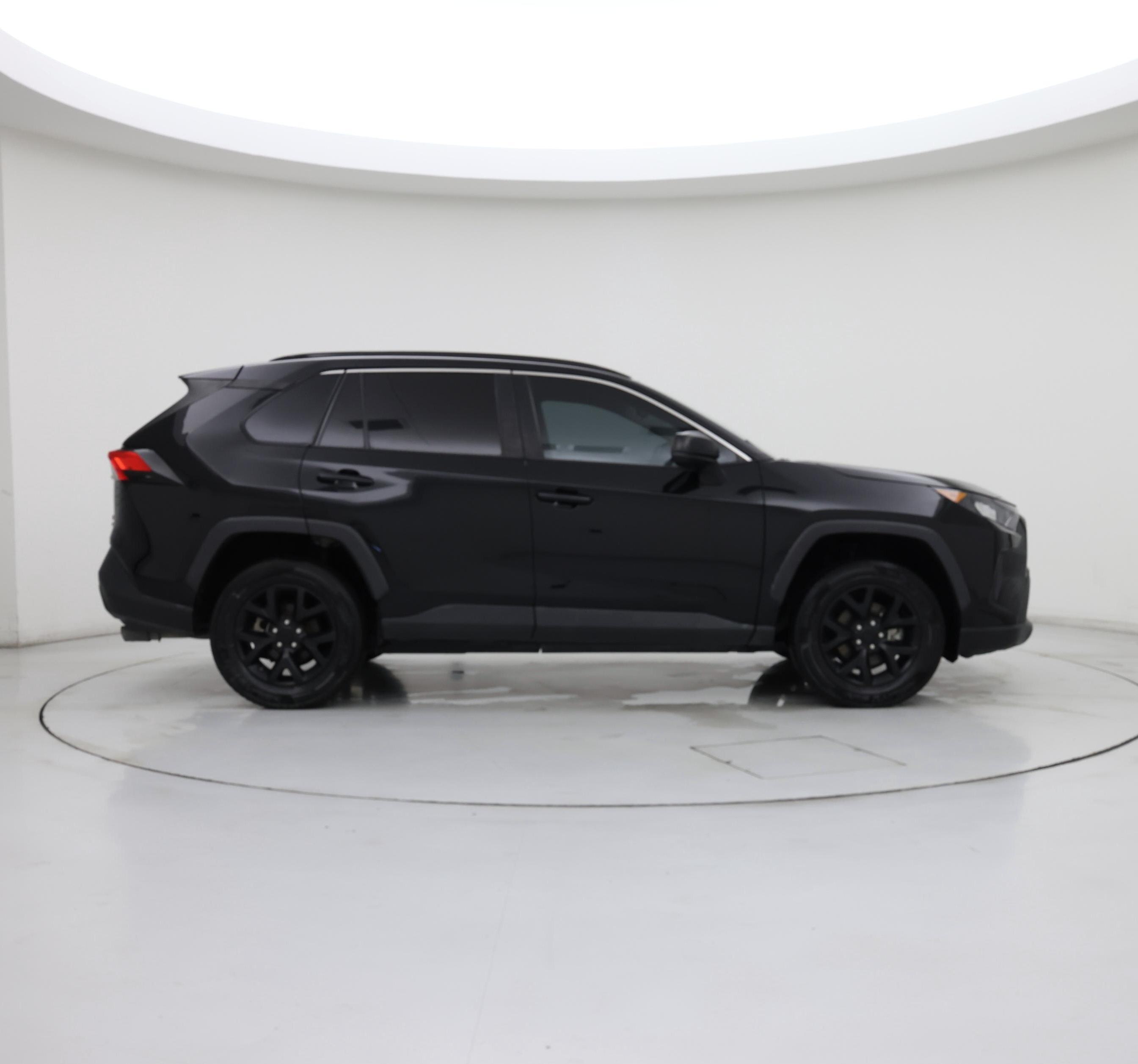 Thumbnail: 2021 Toyota RAV4 - 7