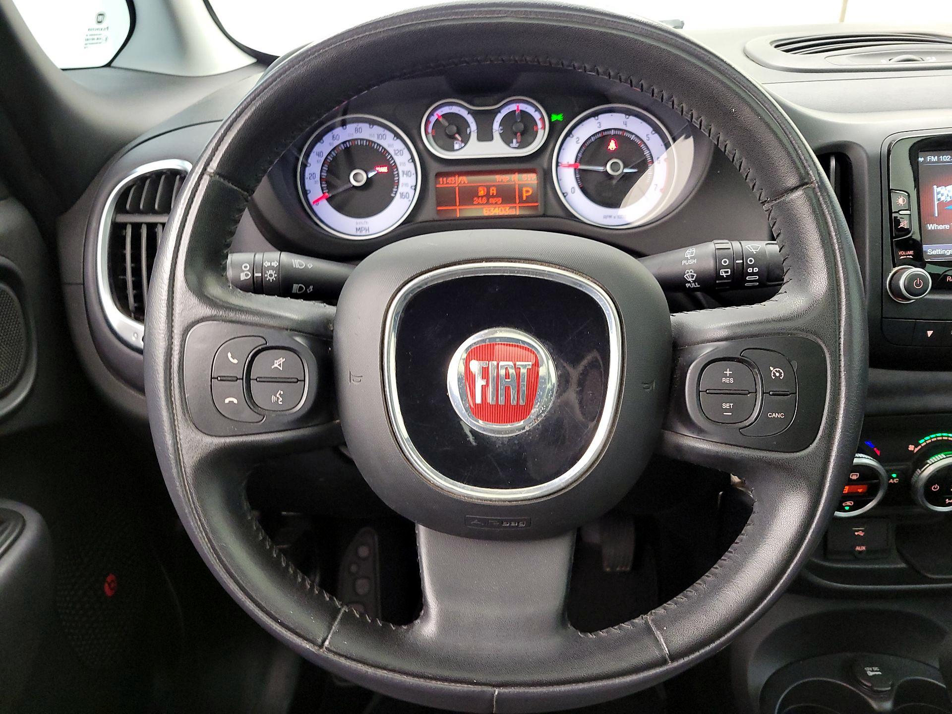 Thumbnail: 2015 Fiat 500L - 10