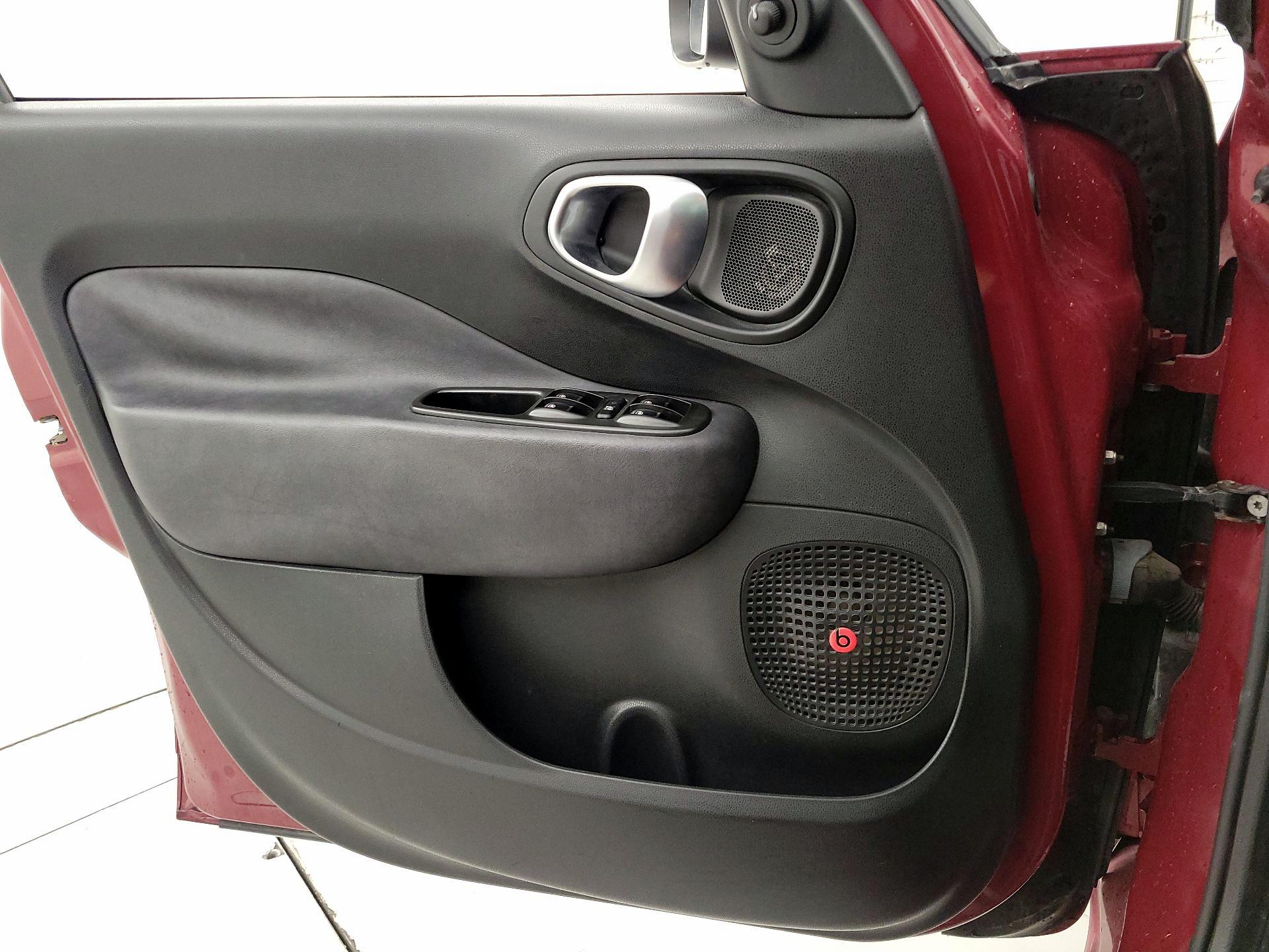 Thumbnail: 2015 Fiat 500L - 12