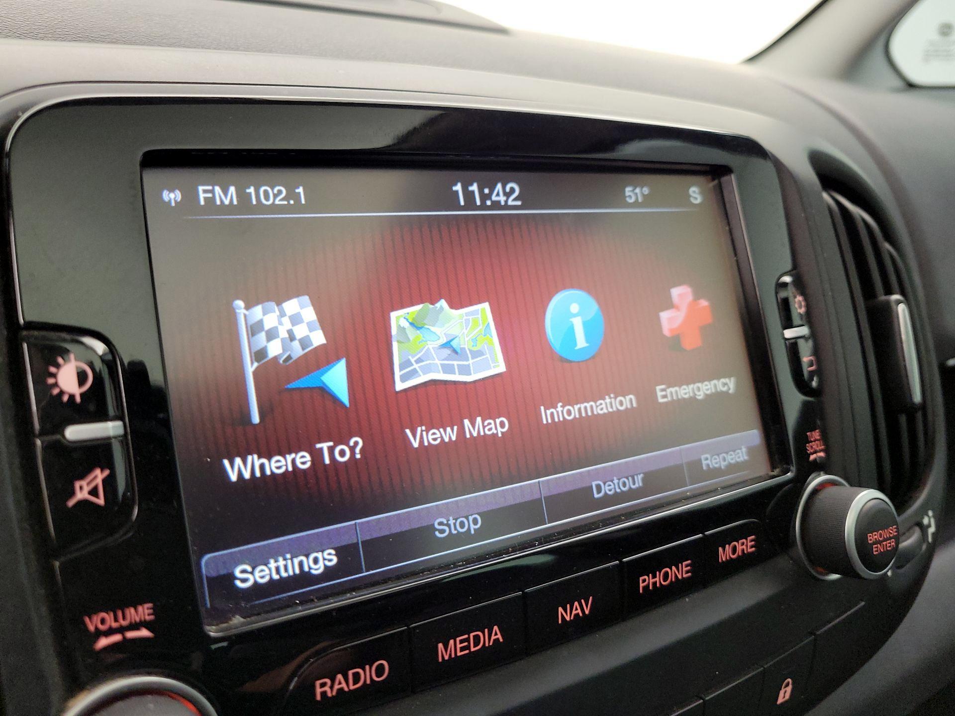 Thumbnail: 2015 Fiat 500L - 13