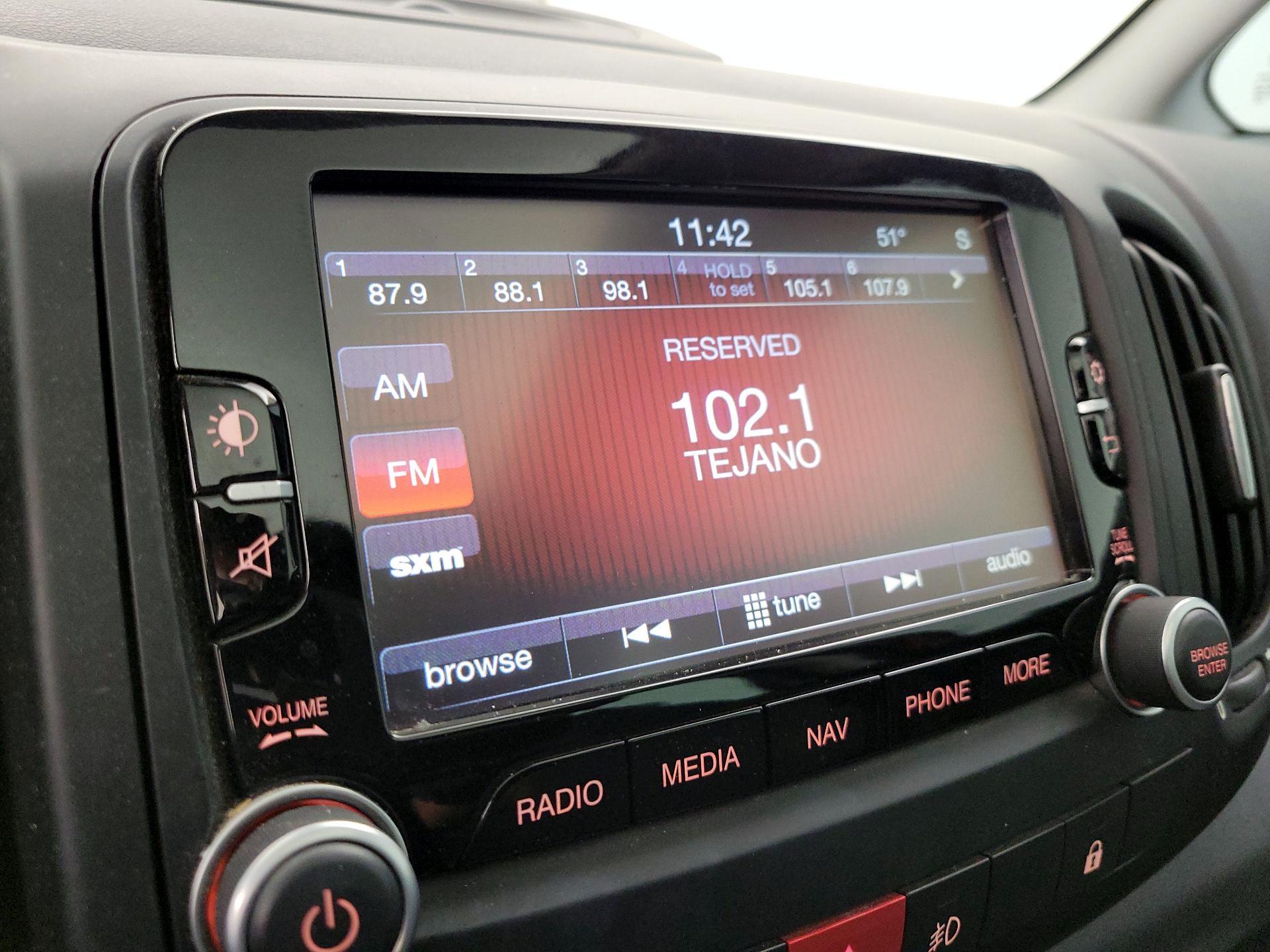 Thumbnail: 2015 Fiat 500L - 15