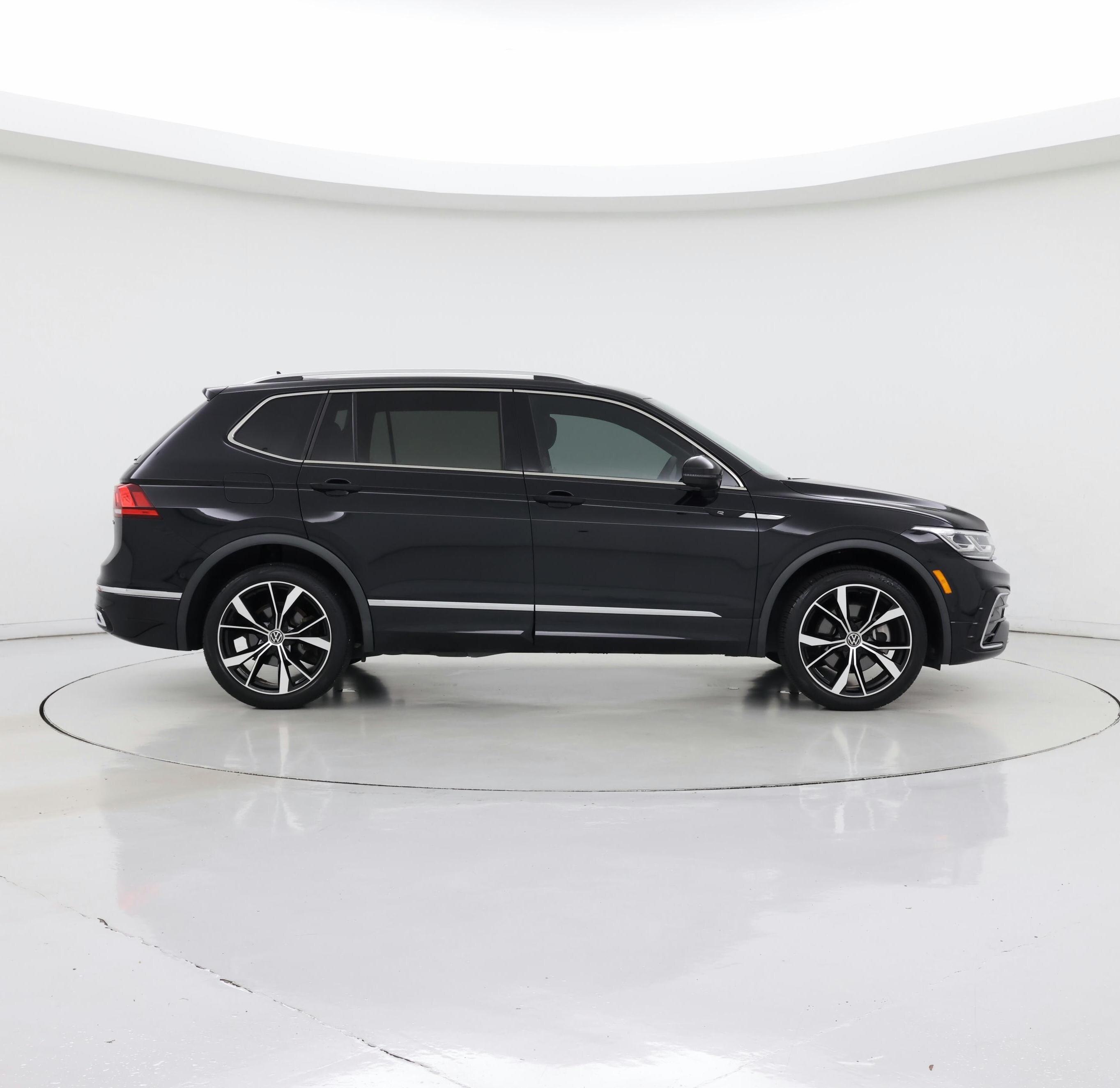 Thumbnail: 2022 Volkswagen Tiguan - 7