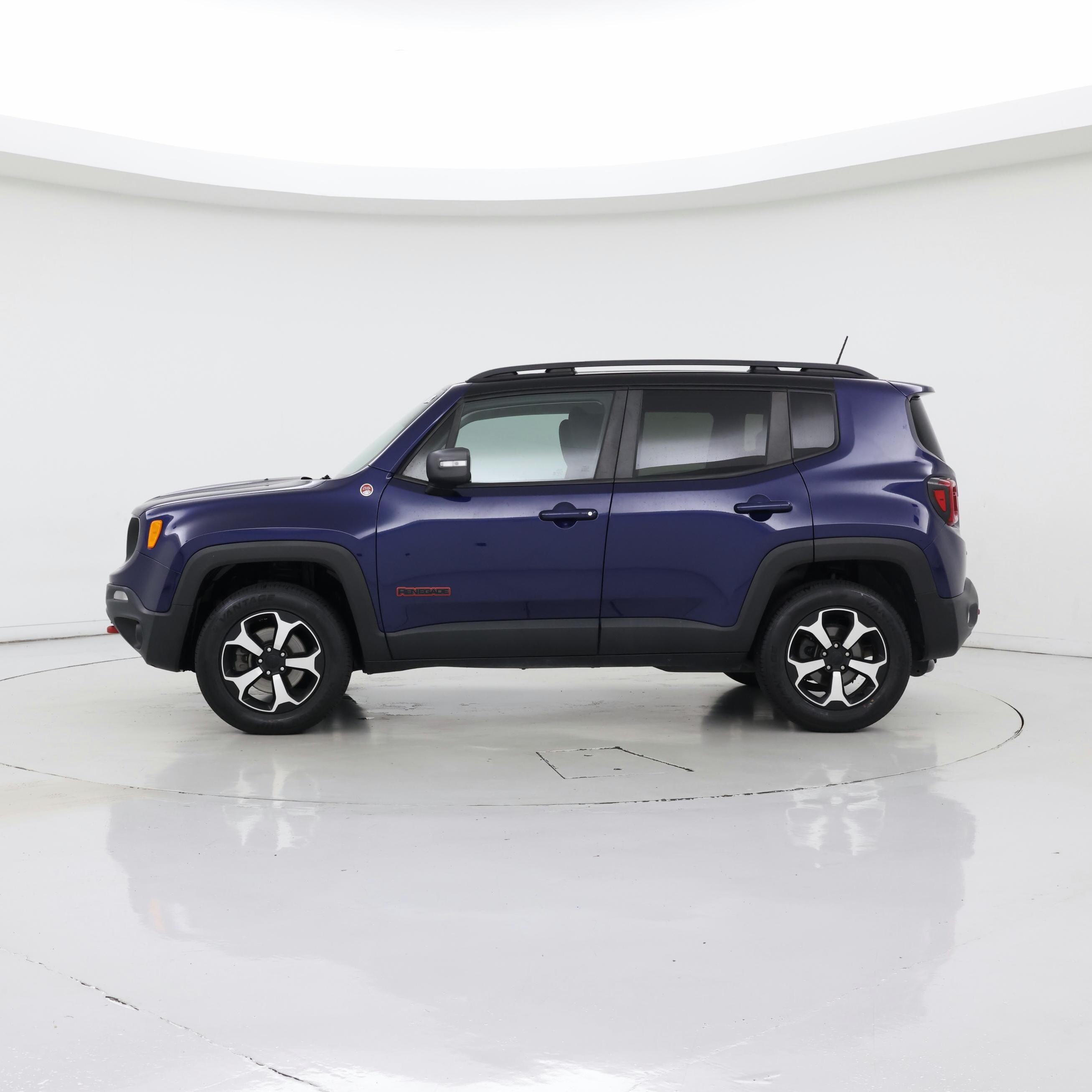 Thumbnail: 2019 Jeep Renegade - 3