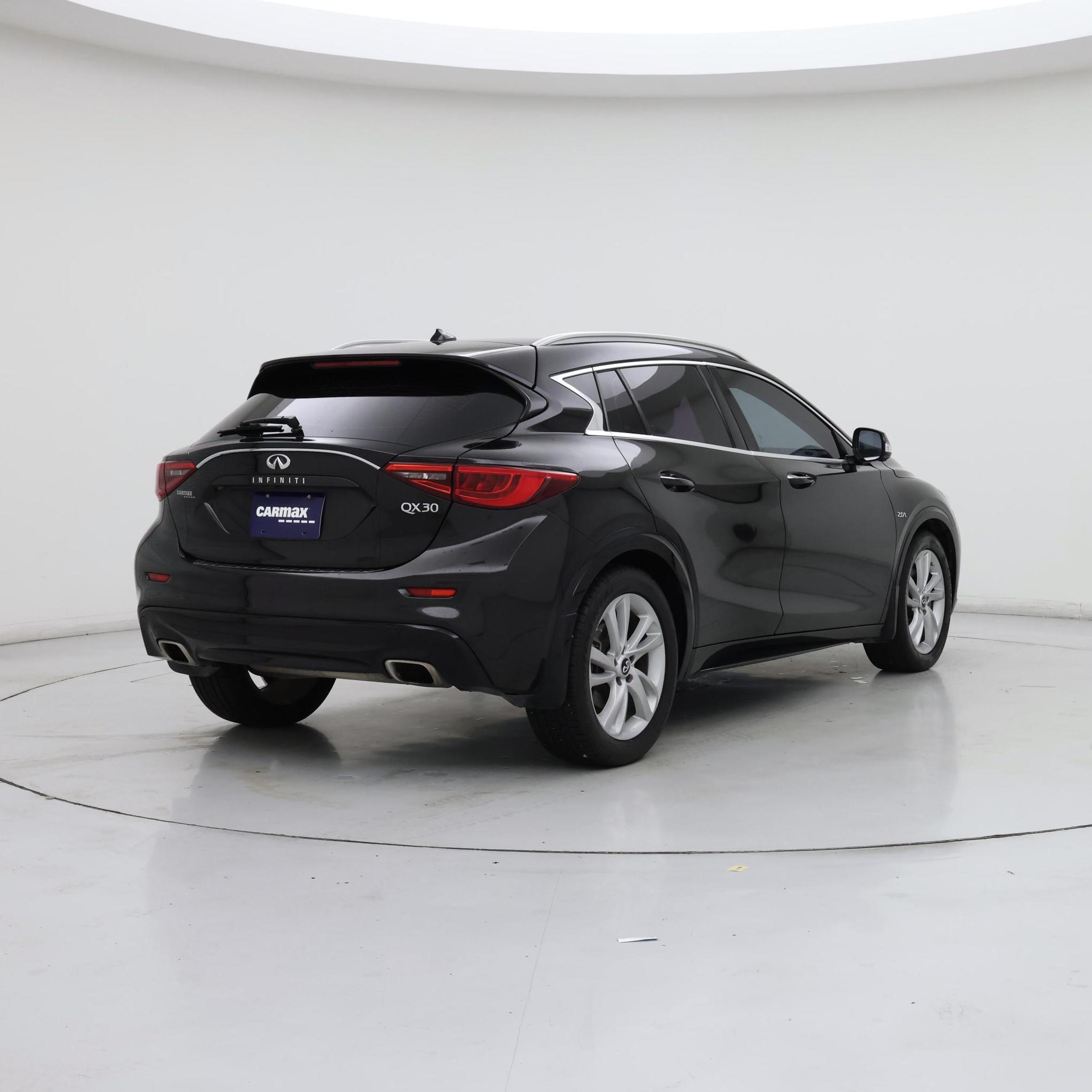 Thumbnail: 2019 INFINITI QX30 - 8
