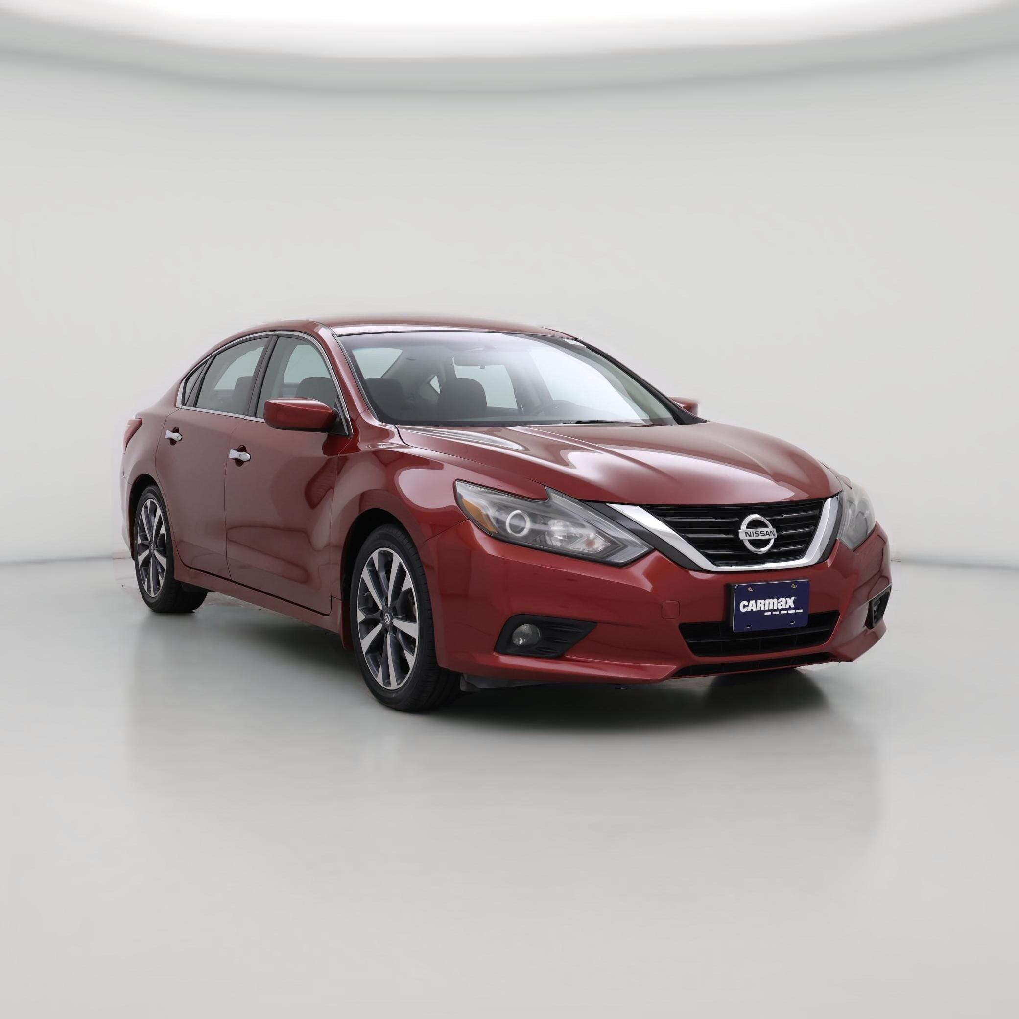 Thumbnail: 2017 Nissan Altima - 1