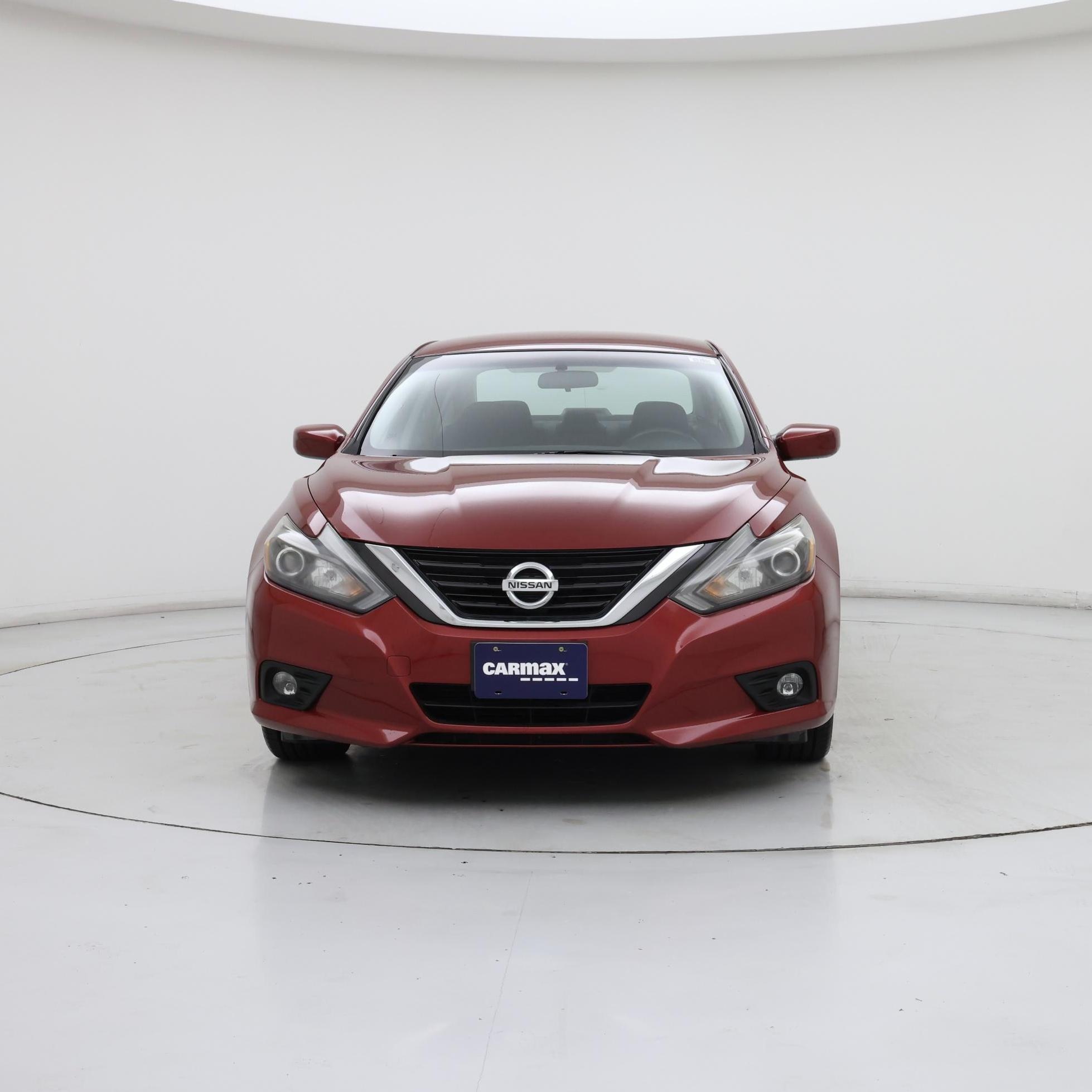 Thumbnail: 2017 Nissan Altima - 5