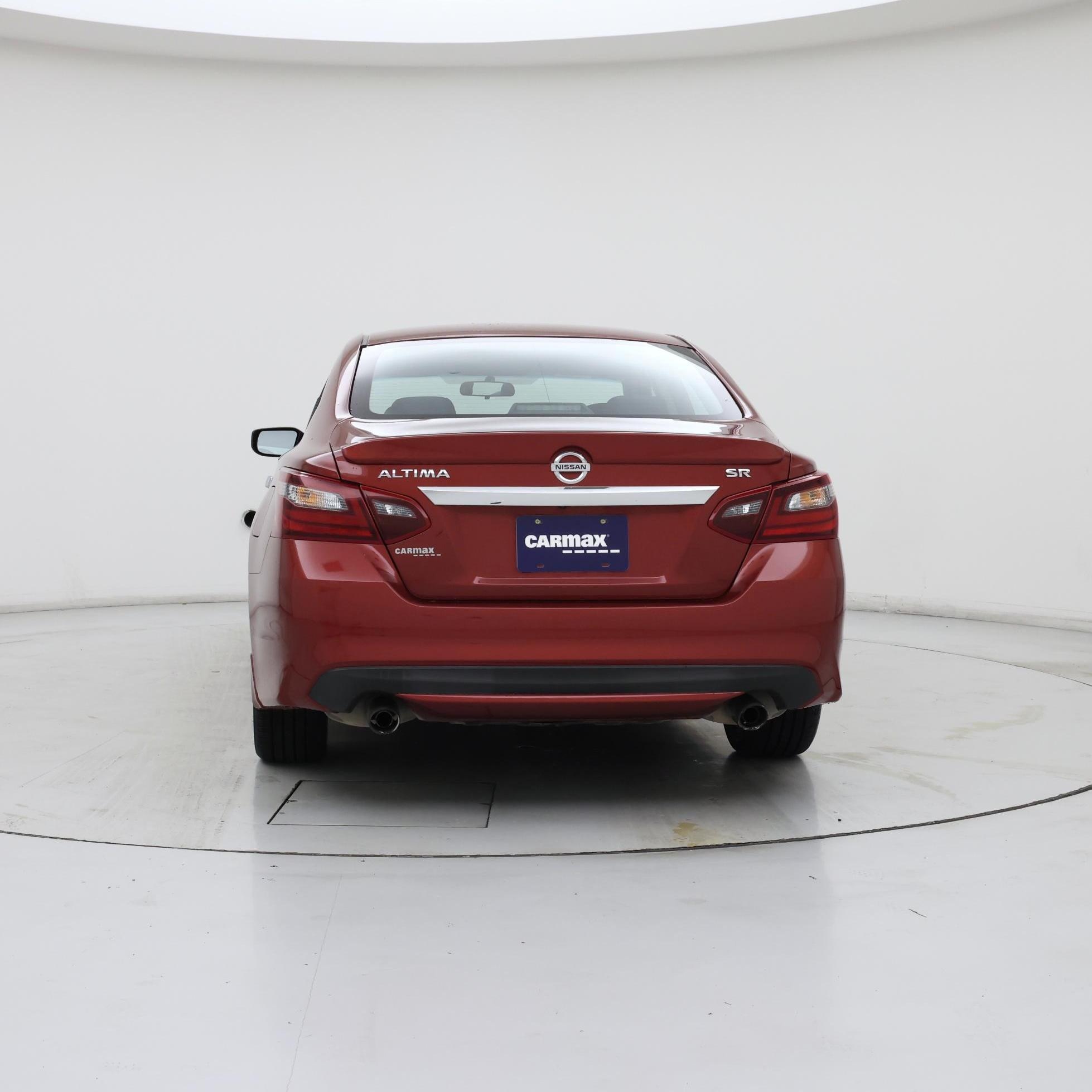 Thumbnail: 2017 Nissan Altima - 6