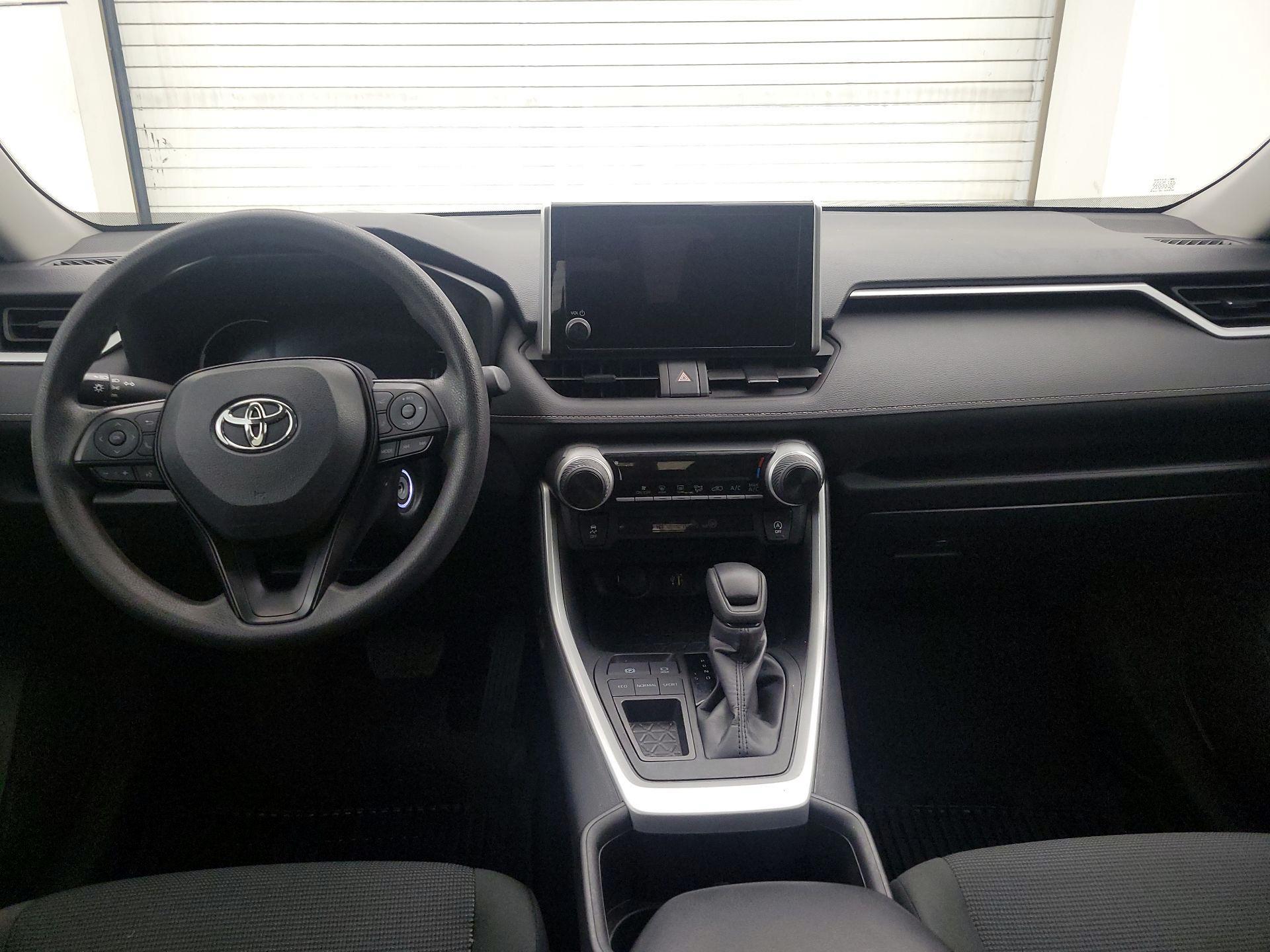Thumbnail: 2024 Toyota RAV4 - 9