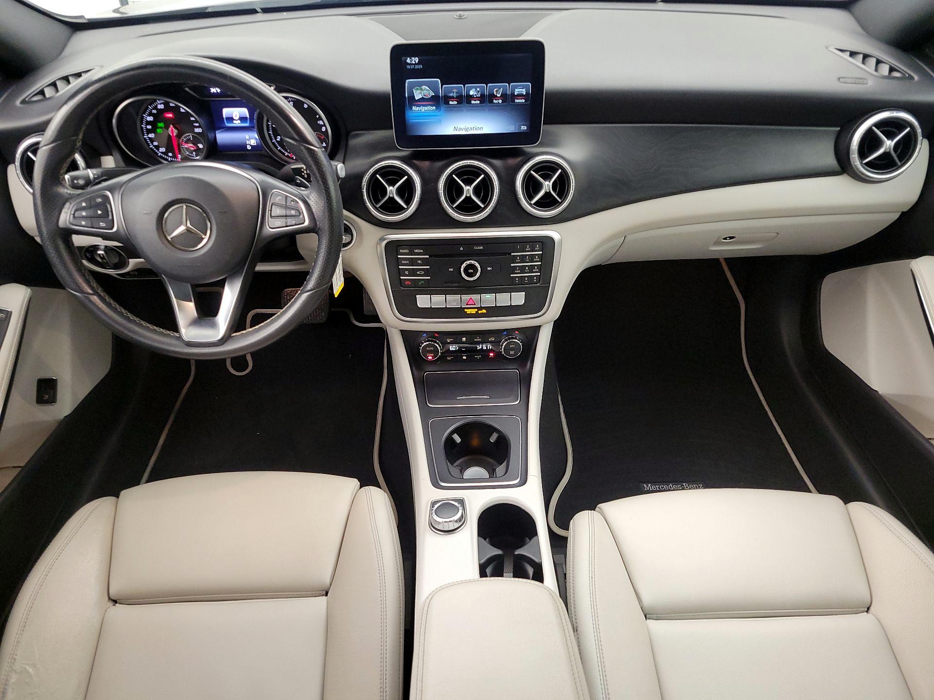 Thumbnail: 2017 Mercedes-Benz CLA - 9