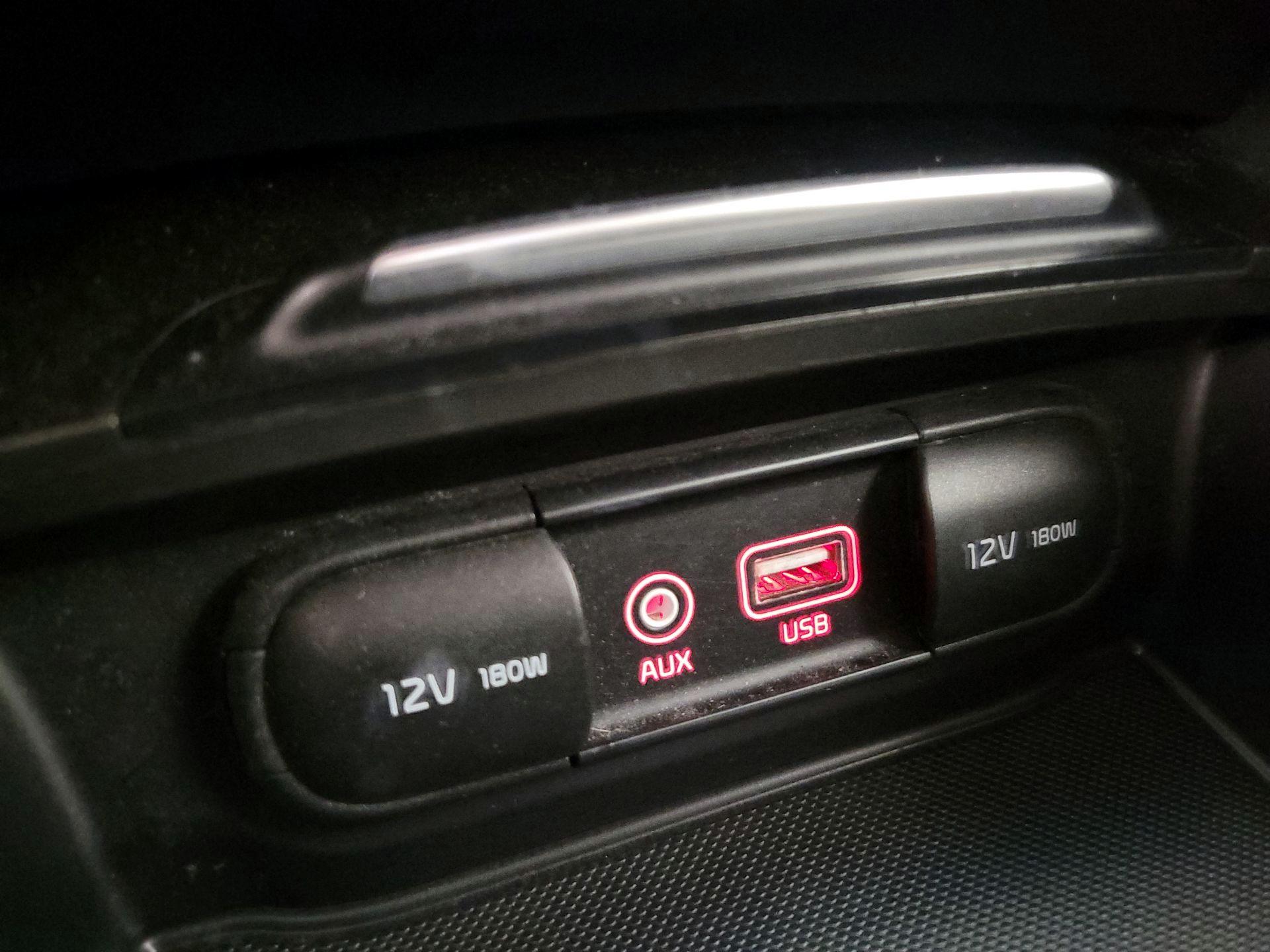 Thumbnail: 2019 Kia Optima - 18