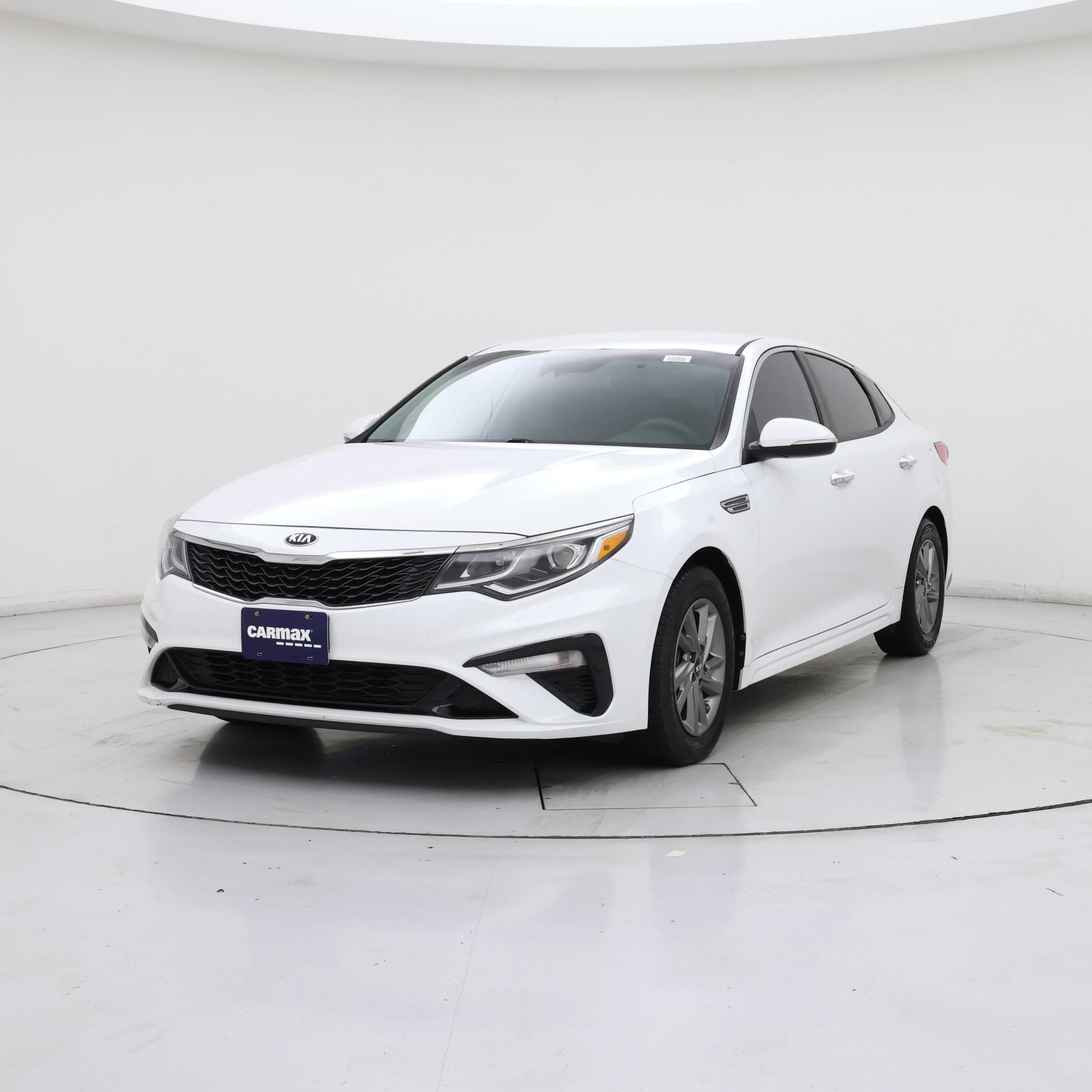 Thumbnail: 2019 Kia Optima - 4