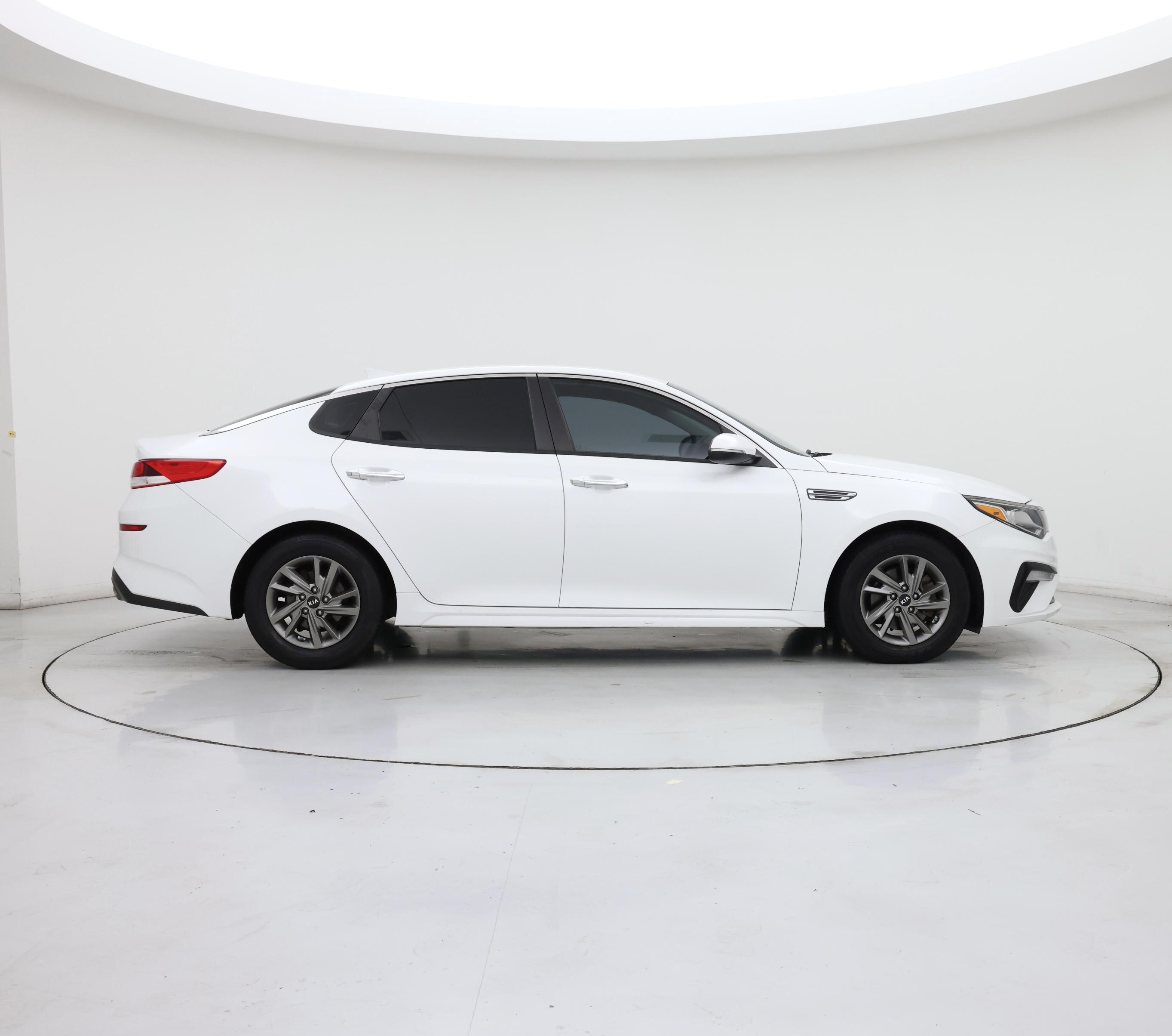 Thumbnail: 2019 Kia Optima - 7