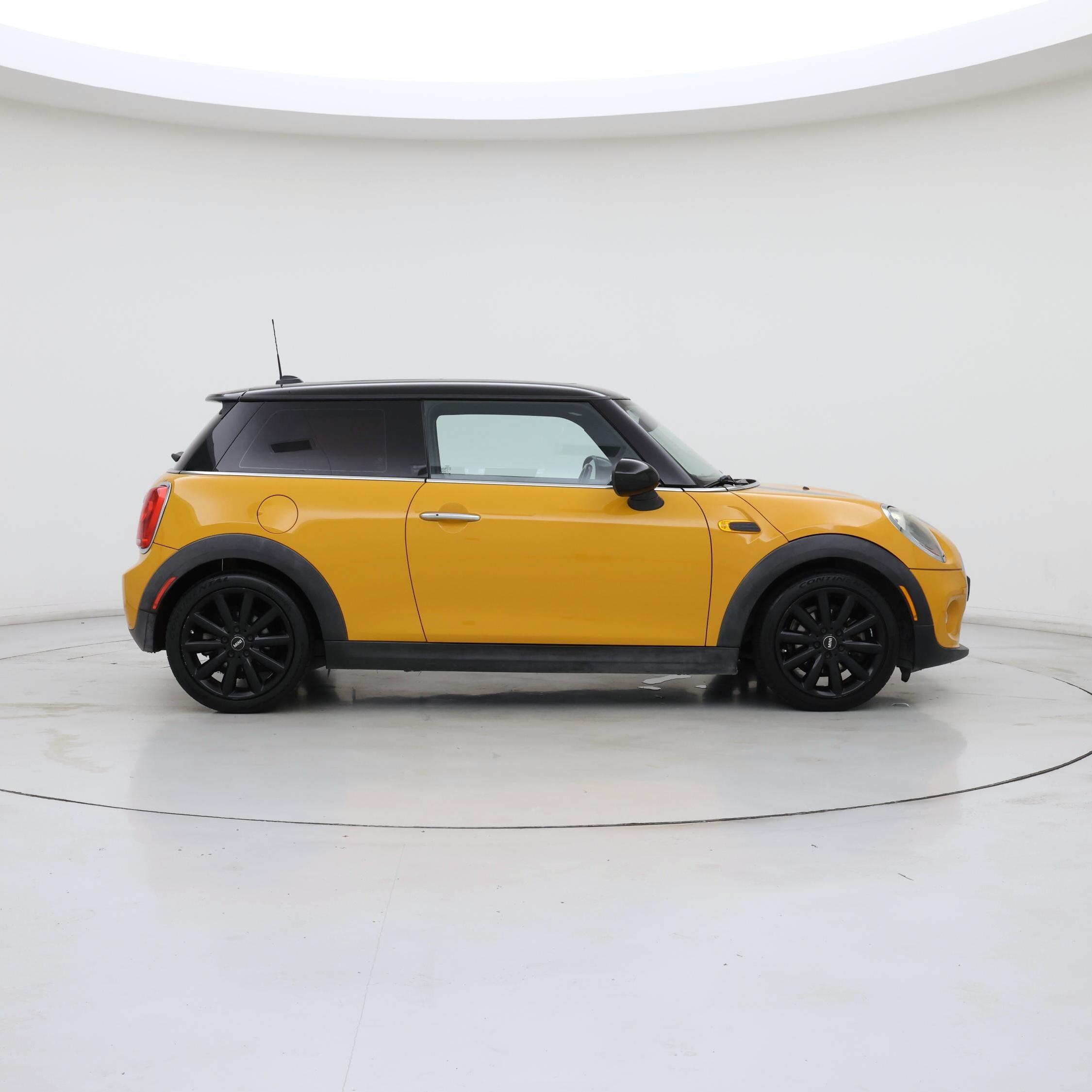 Thumbnail: 2015 MINI Cooper Hardtop - 7