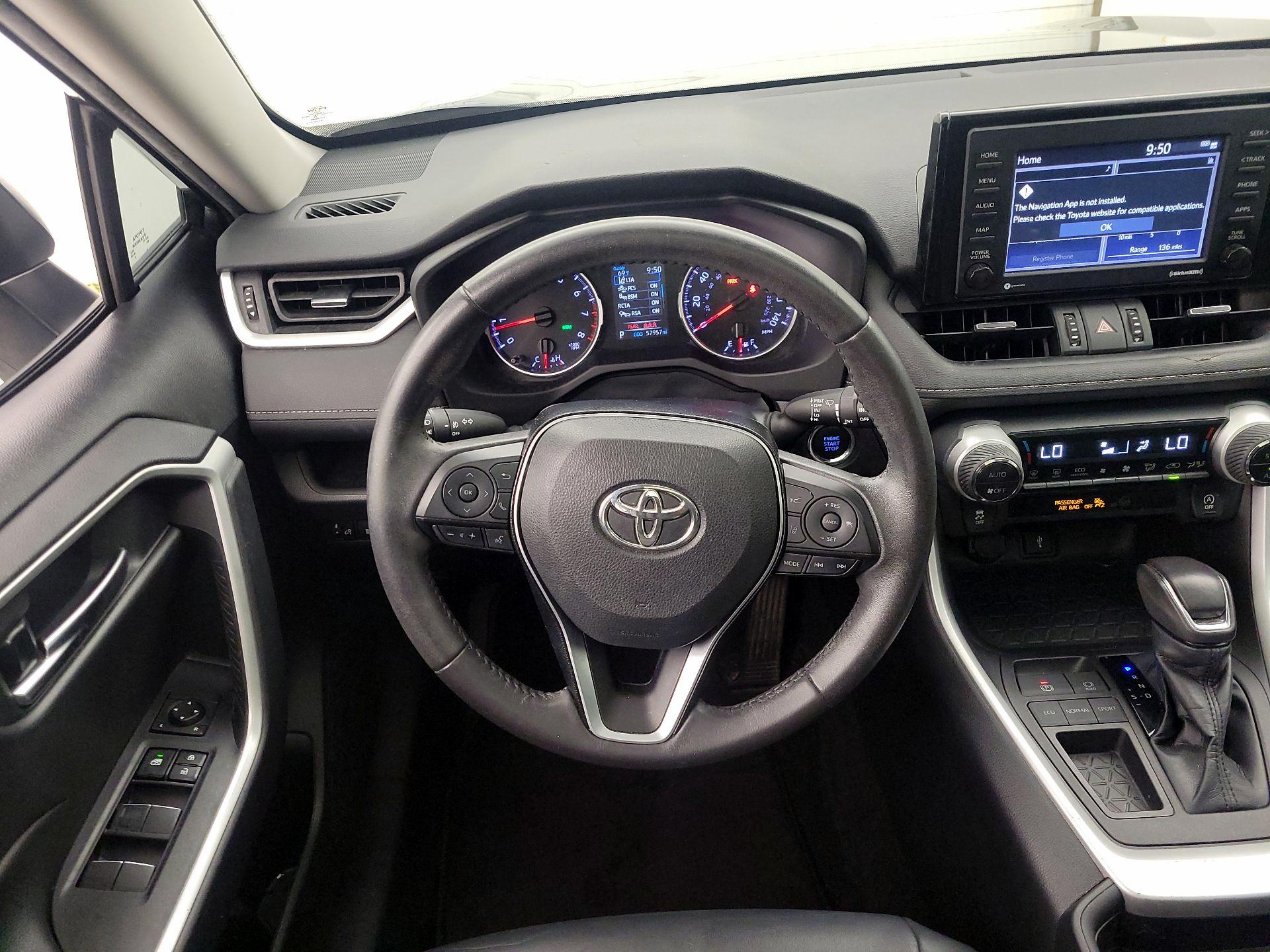 Thumbnail: 2021 Toyota RAV4 - 10