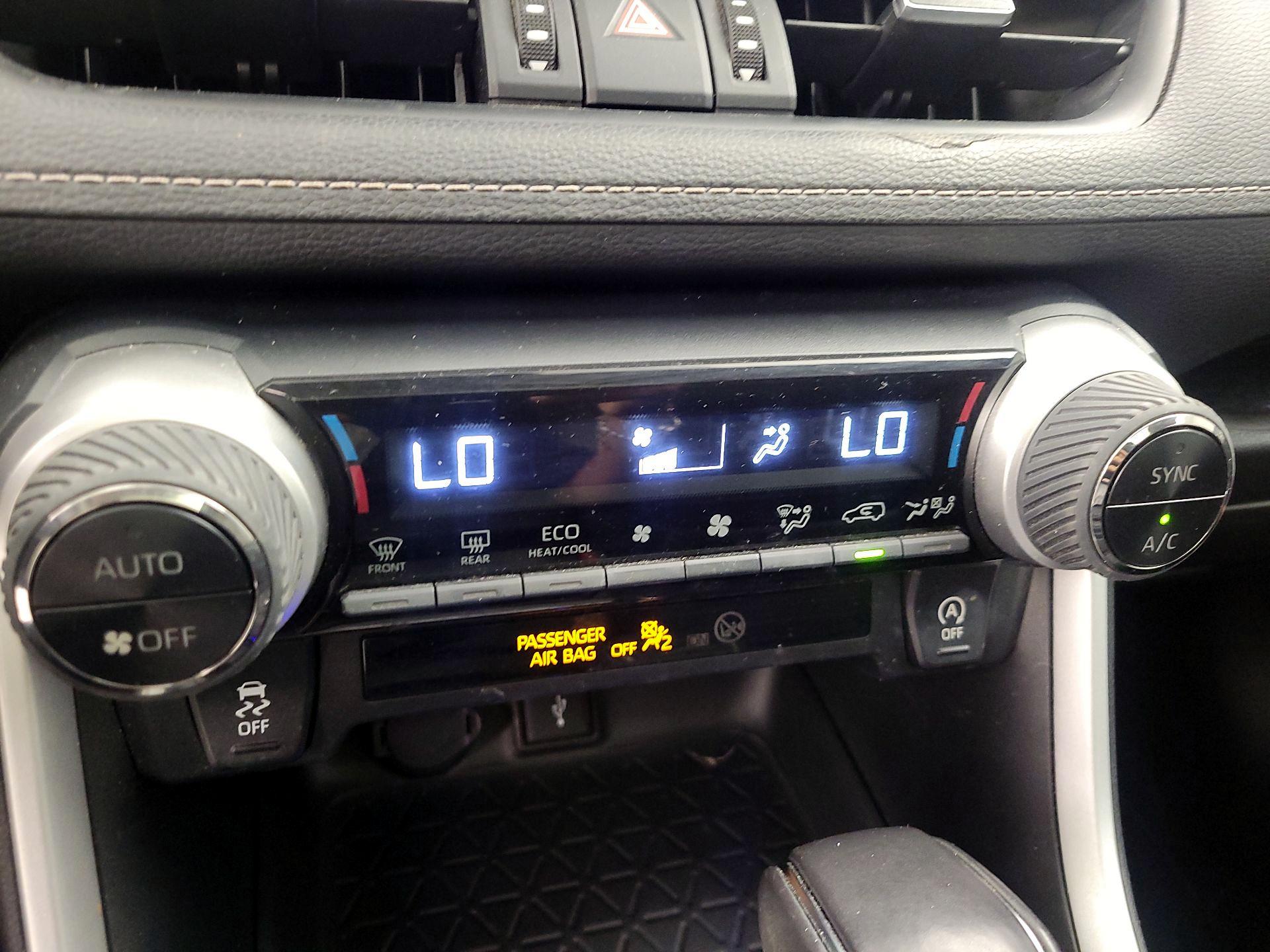 Thumbnail: 2021 Toyota RAV4 - 16