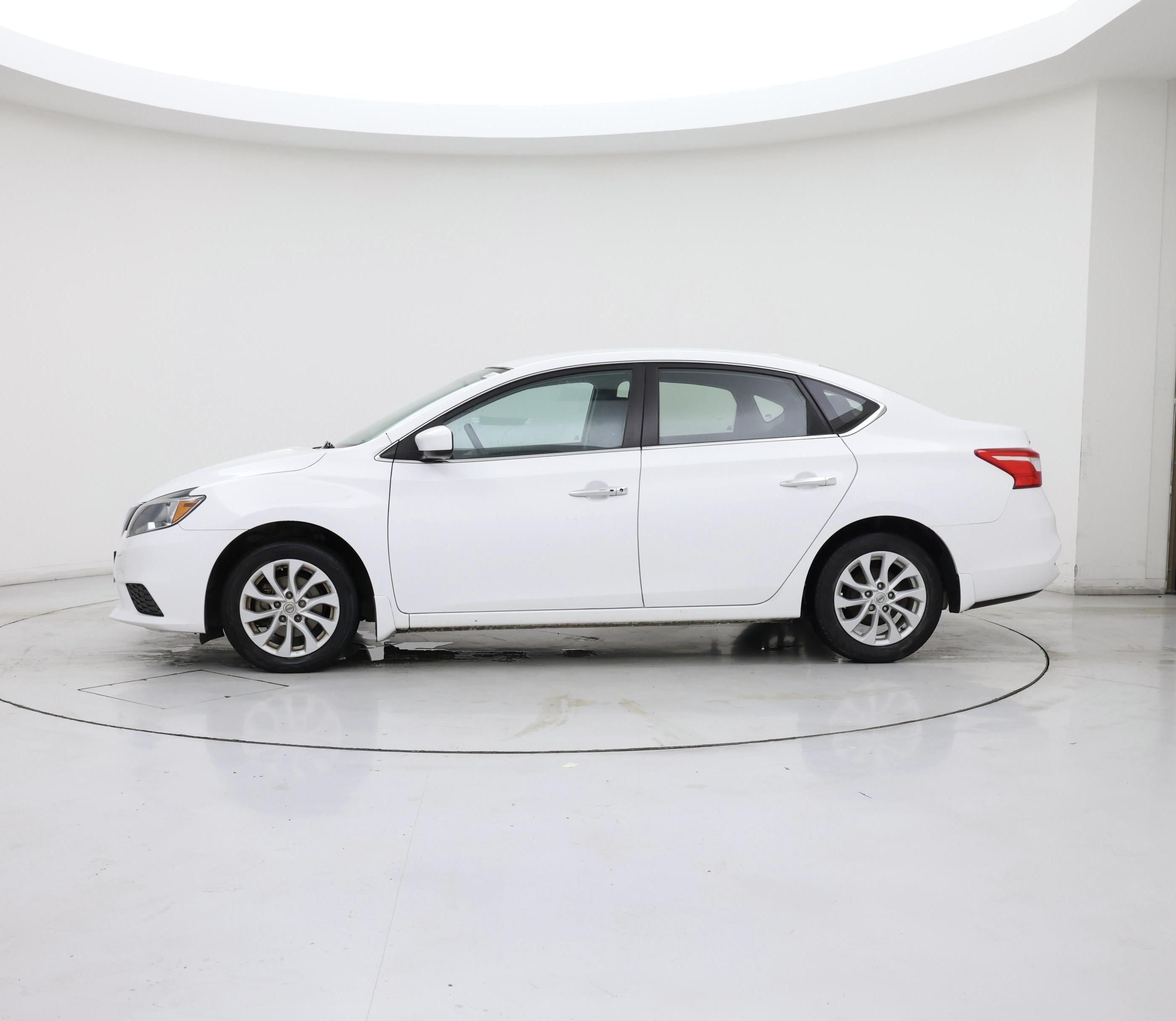 Thumbnail: 2019 Nissan Sentra - 3