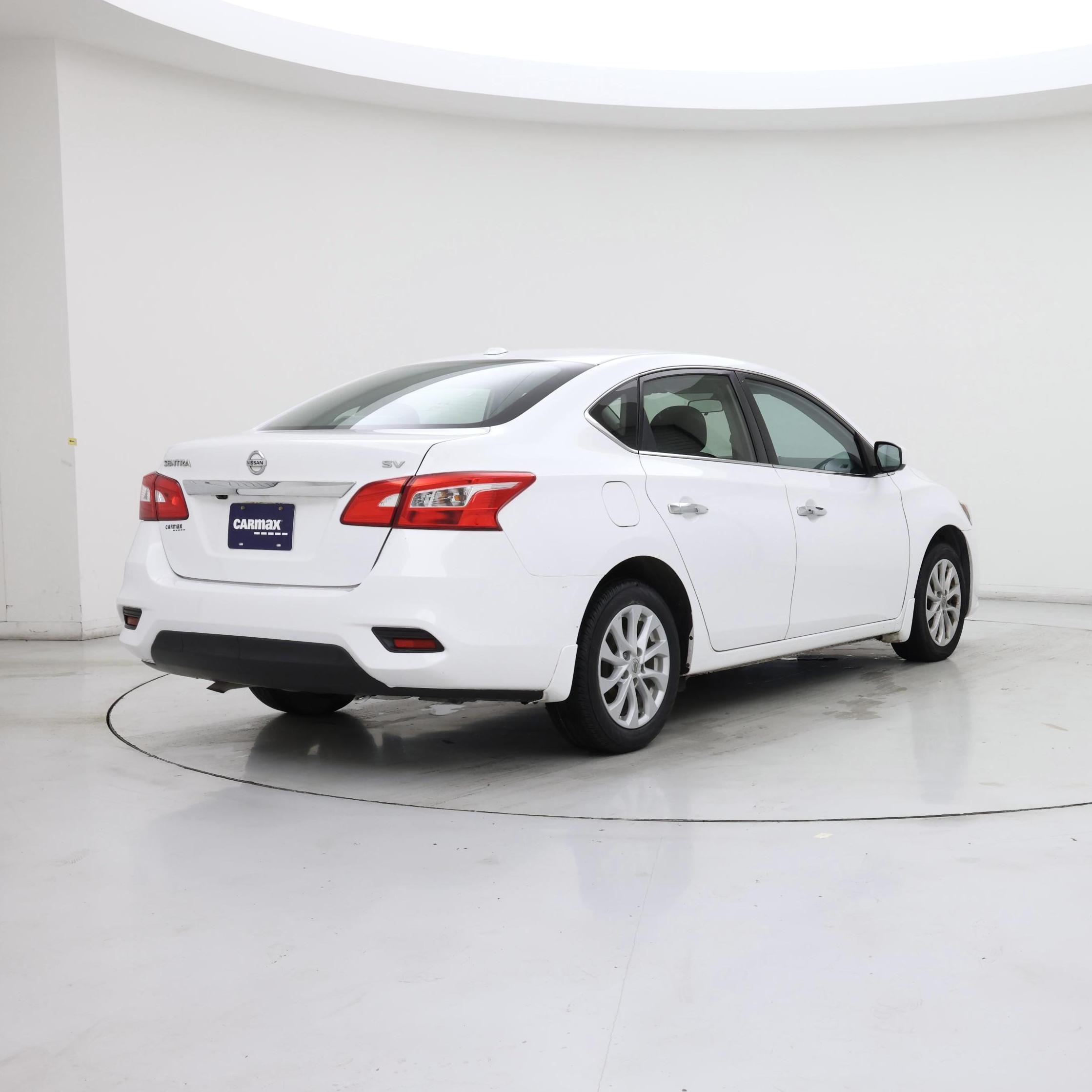 Thumbnail: 2019 Nissan Sentra - 8