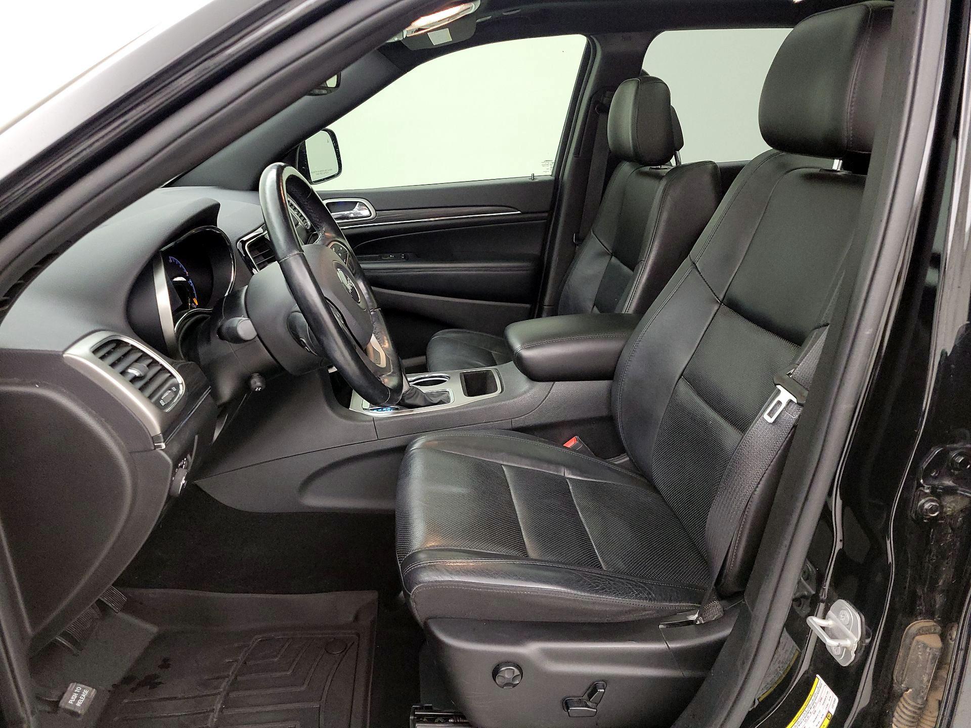 Thumbnail: 2020 Jeep Grand Cherokee - 11